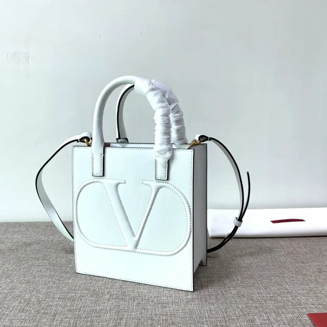 Valen Garavani VLOGO Walk Handbags