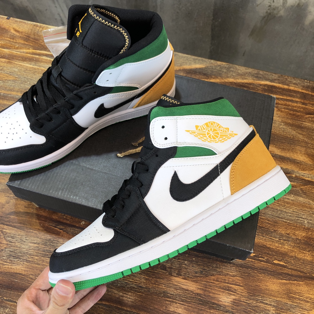 NIKE Air Jordan 1 Middle sneaker