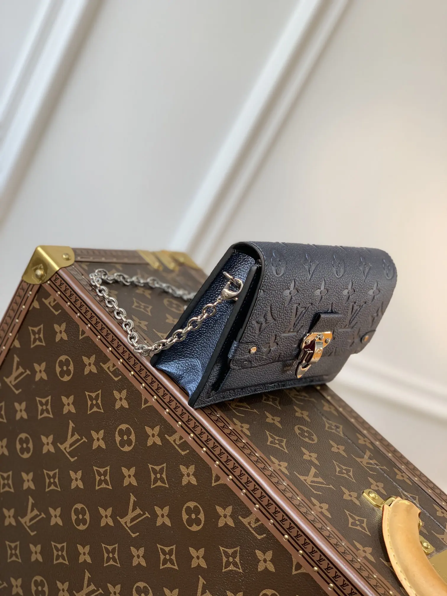 Louis Vuitton Vavin Handbags 
