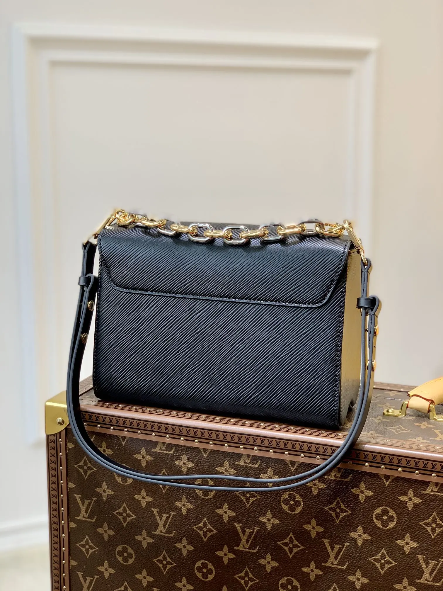 Louis Vuitton Twist Handbags 