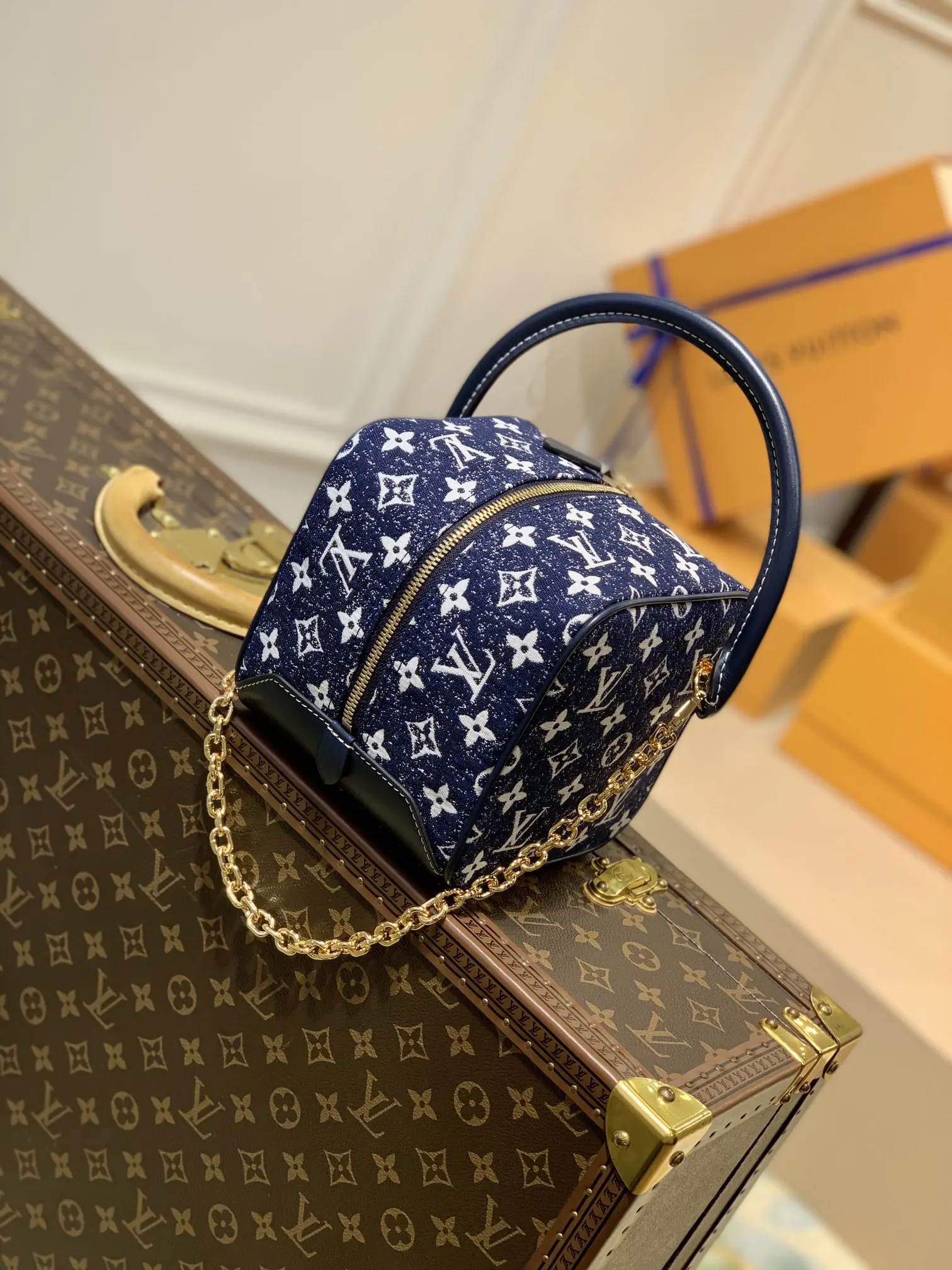 Louis Vuitton SQUARE Handbags 