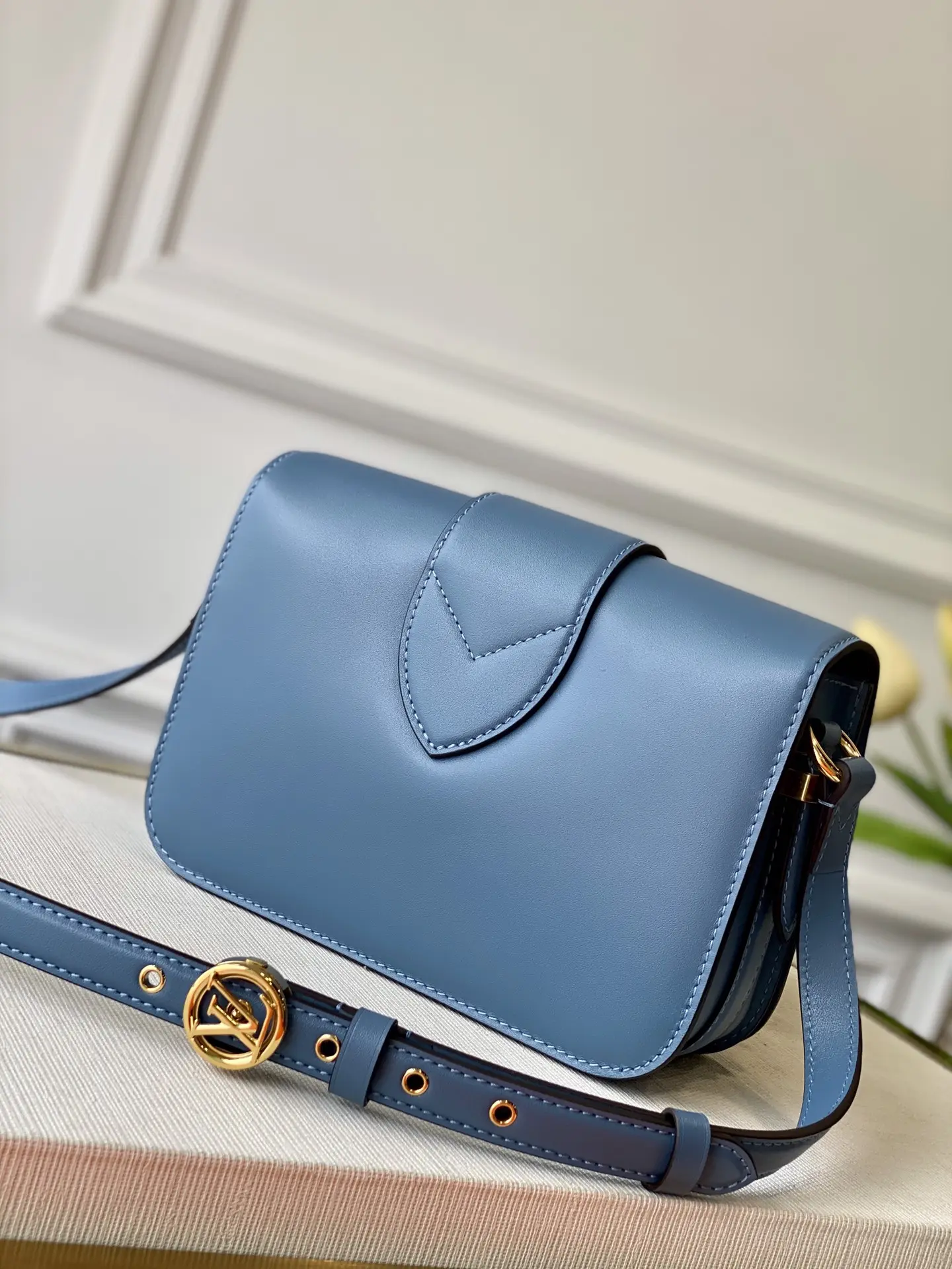 Louis Vuitton Pont 9 Handbags 