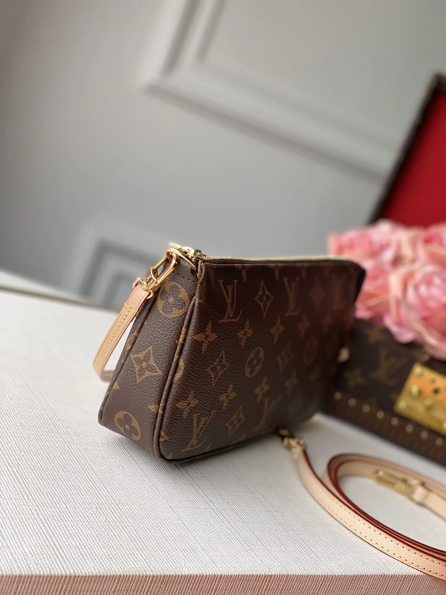 Louis Vuitton Pochettep Accessories Mila Handbags 