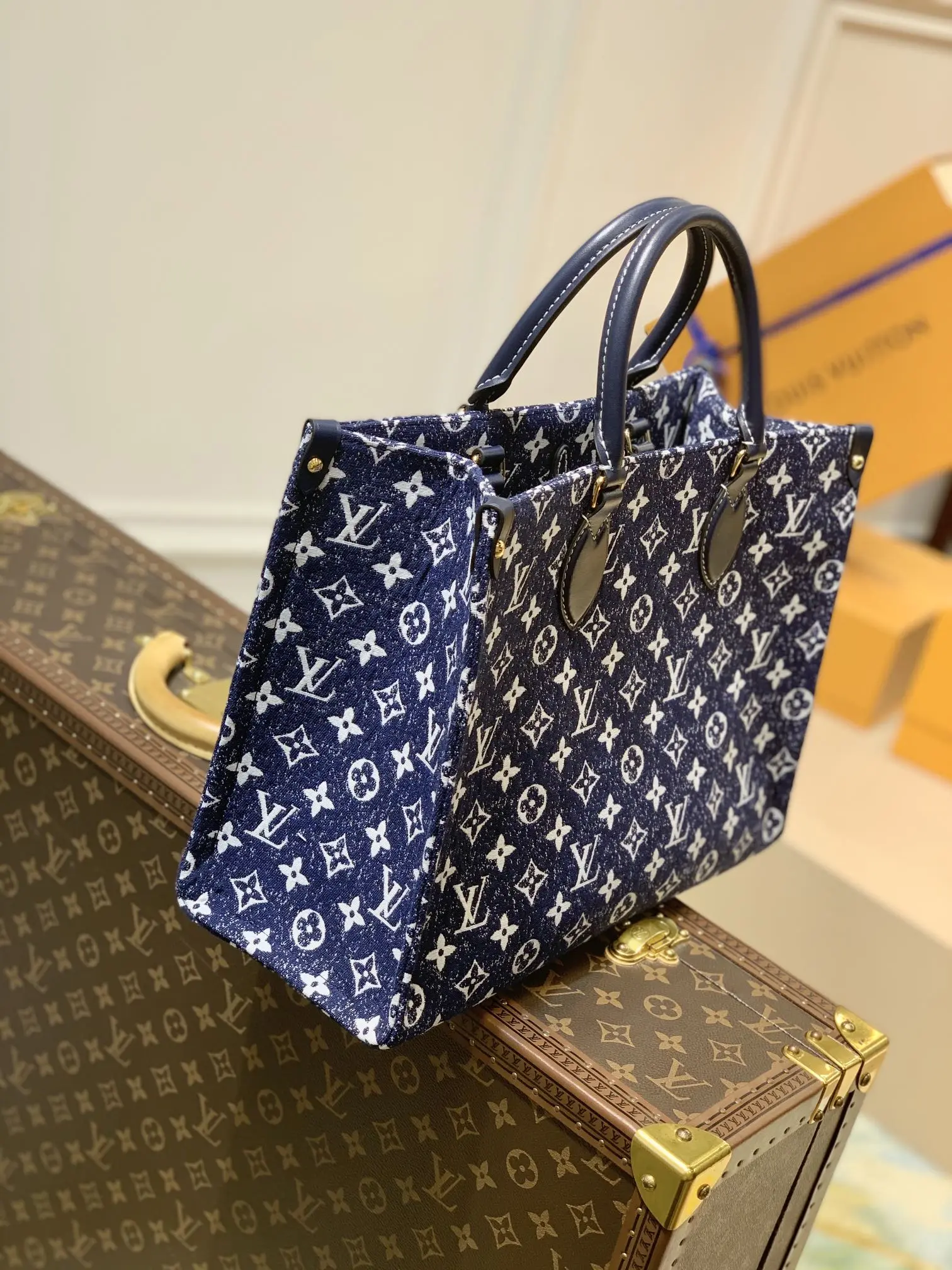 Louis Vuitton Onthego Handbags 