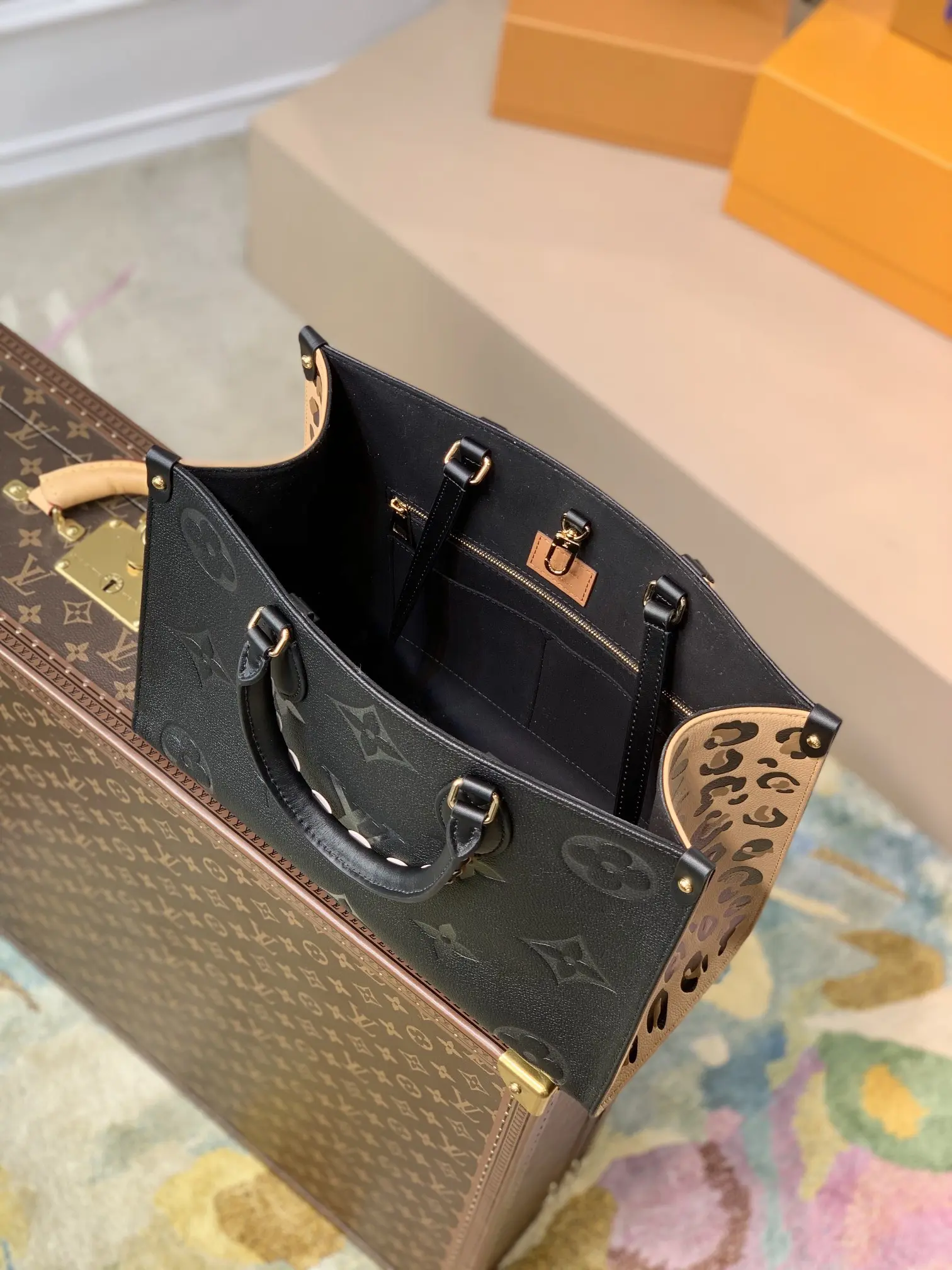 Louis Vuitton Onthego Handbags 