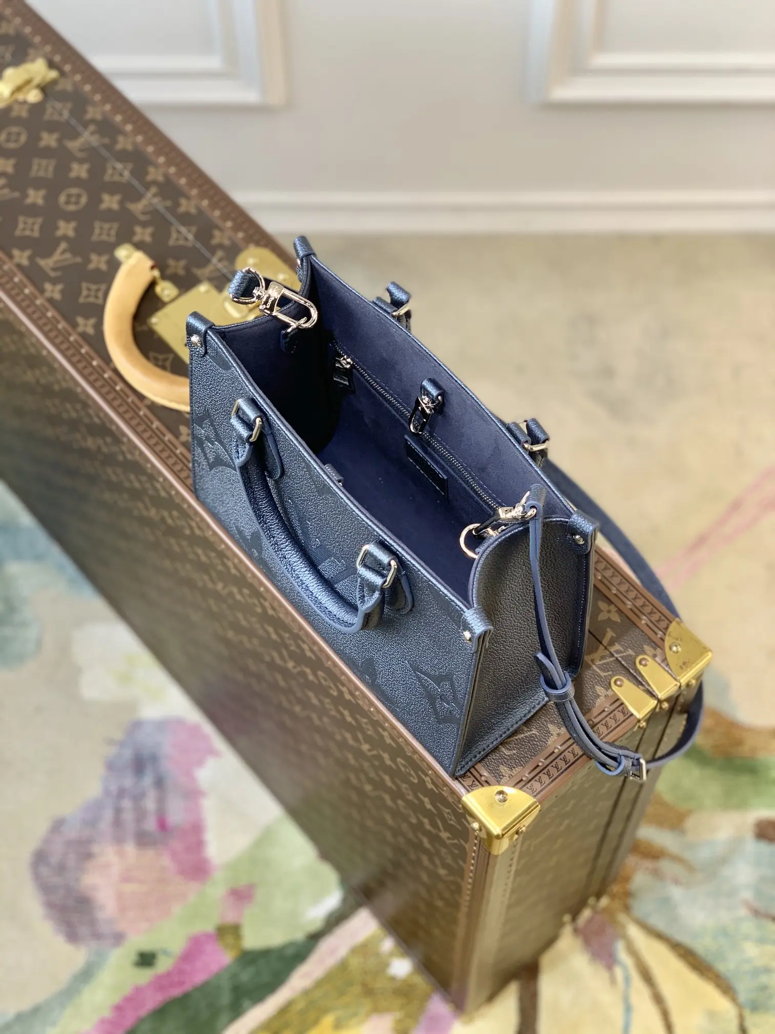 Louis Vuitton Onthego Handbags 