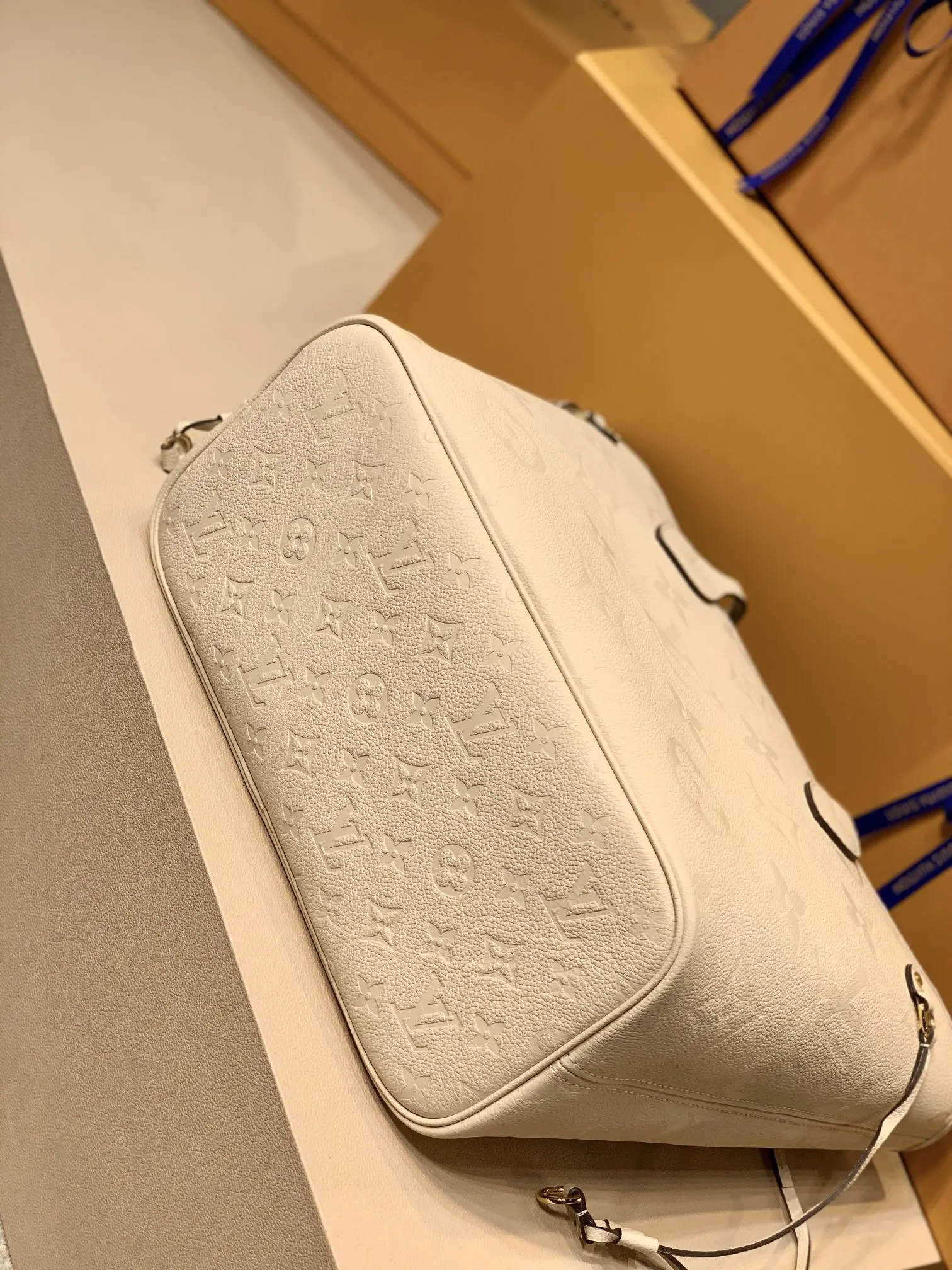 Louis Vuitton Neverfull Handbags 