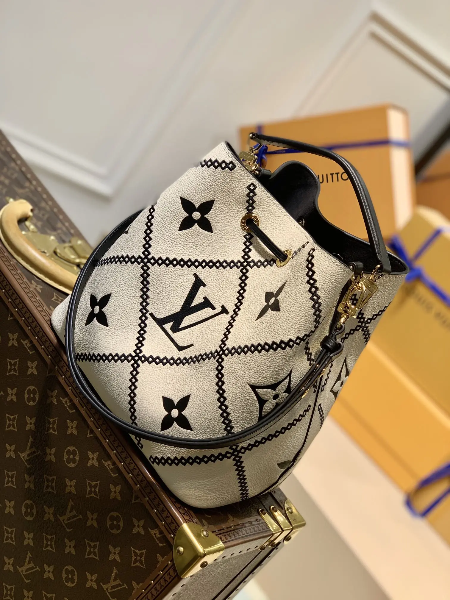 Louis Vuitton NéoNoé Handbags 