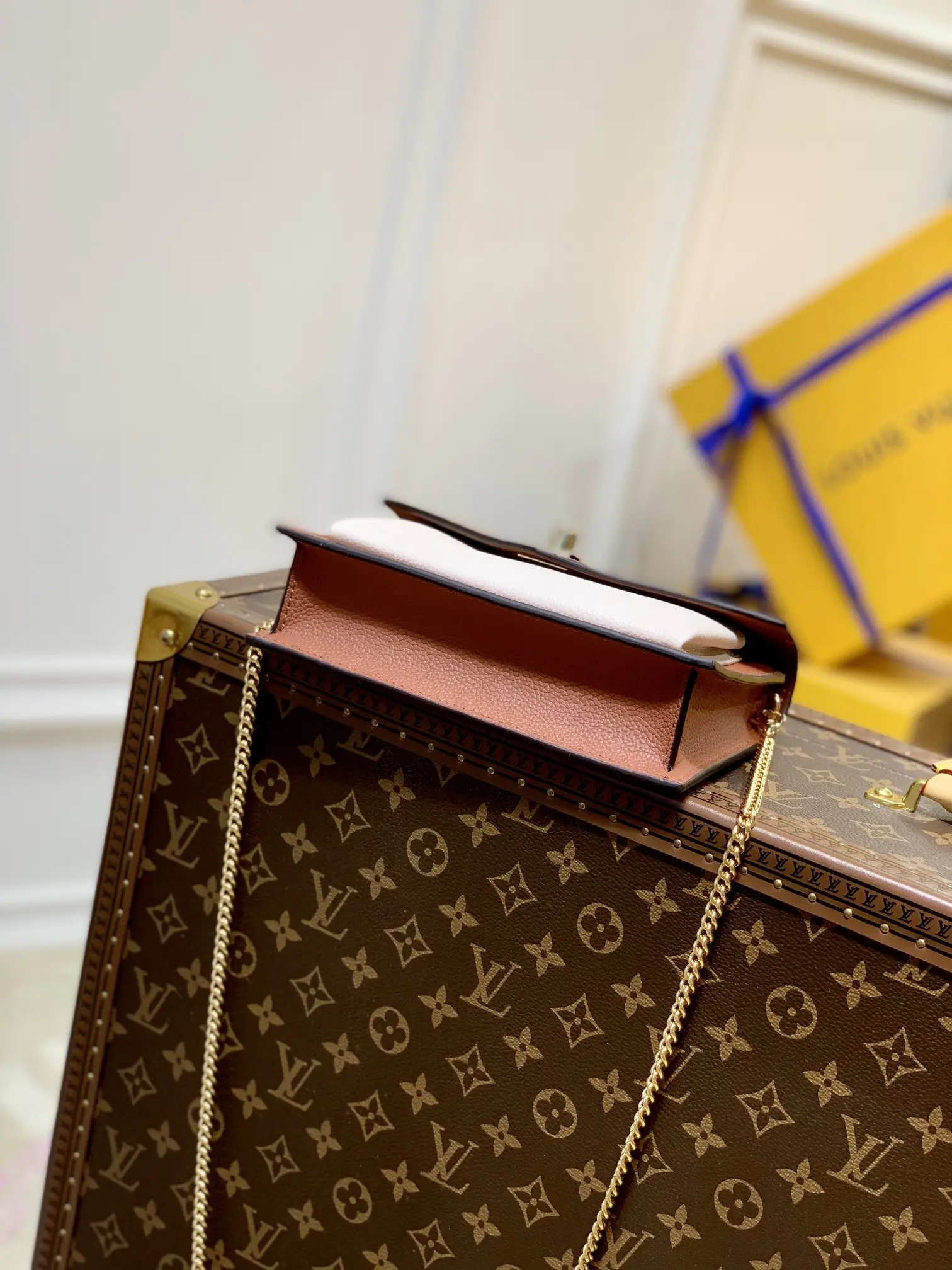 Louis Vuitton MyLockMe Handbags 