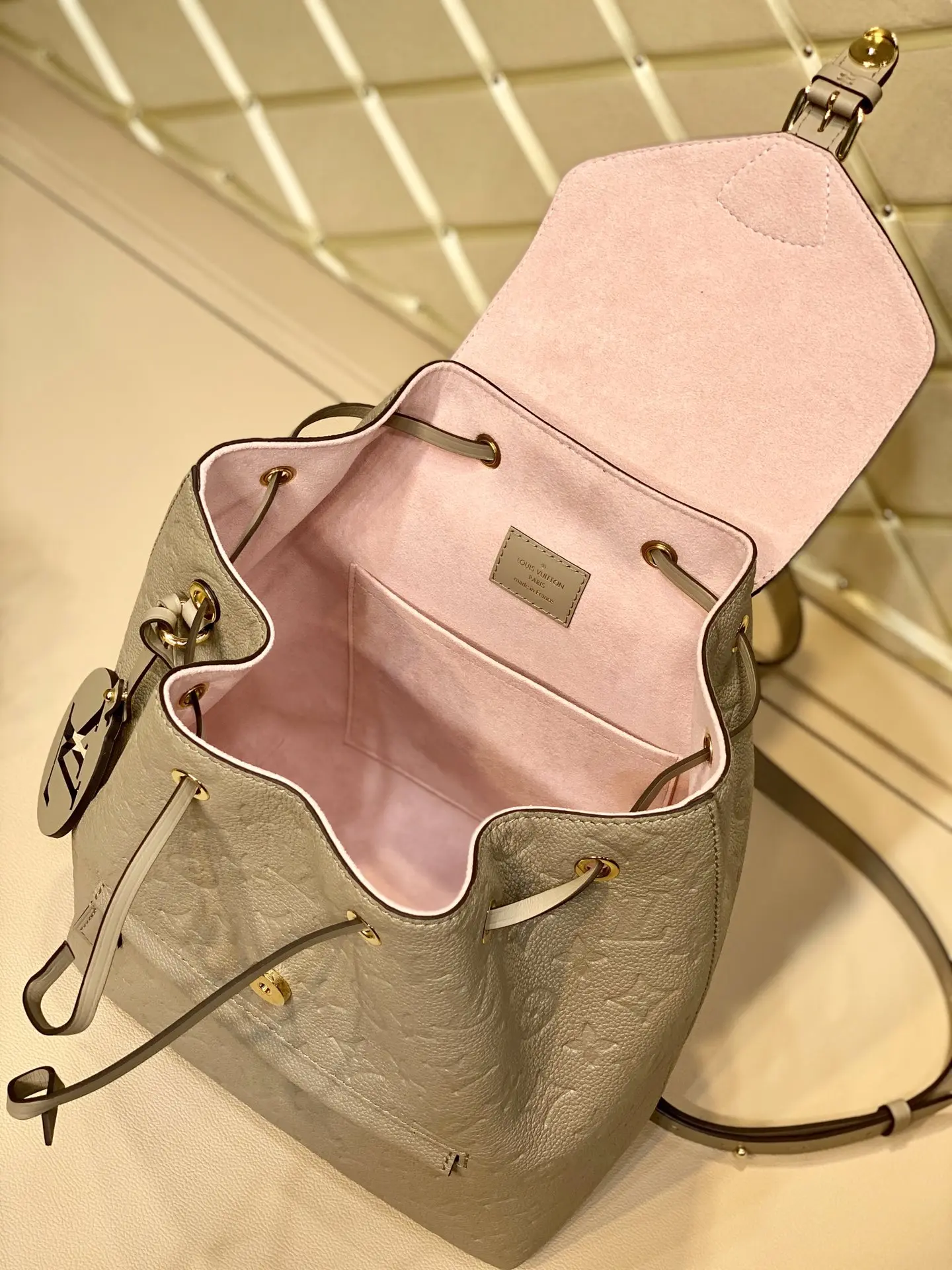 Louis Vuitton Montsouris Handbags 