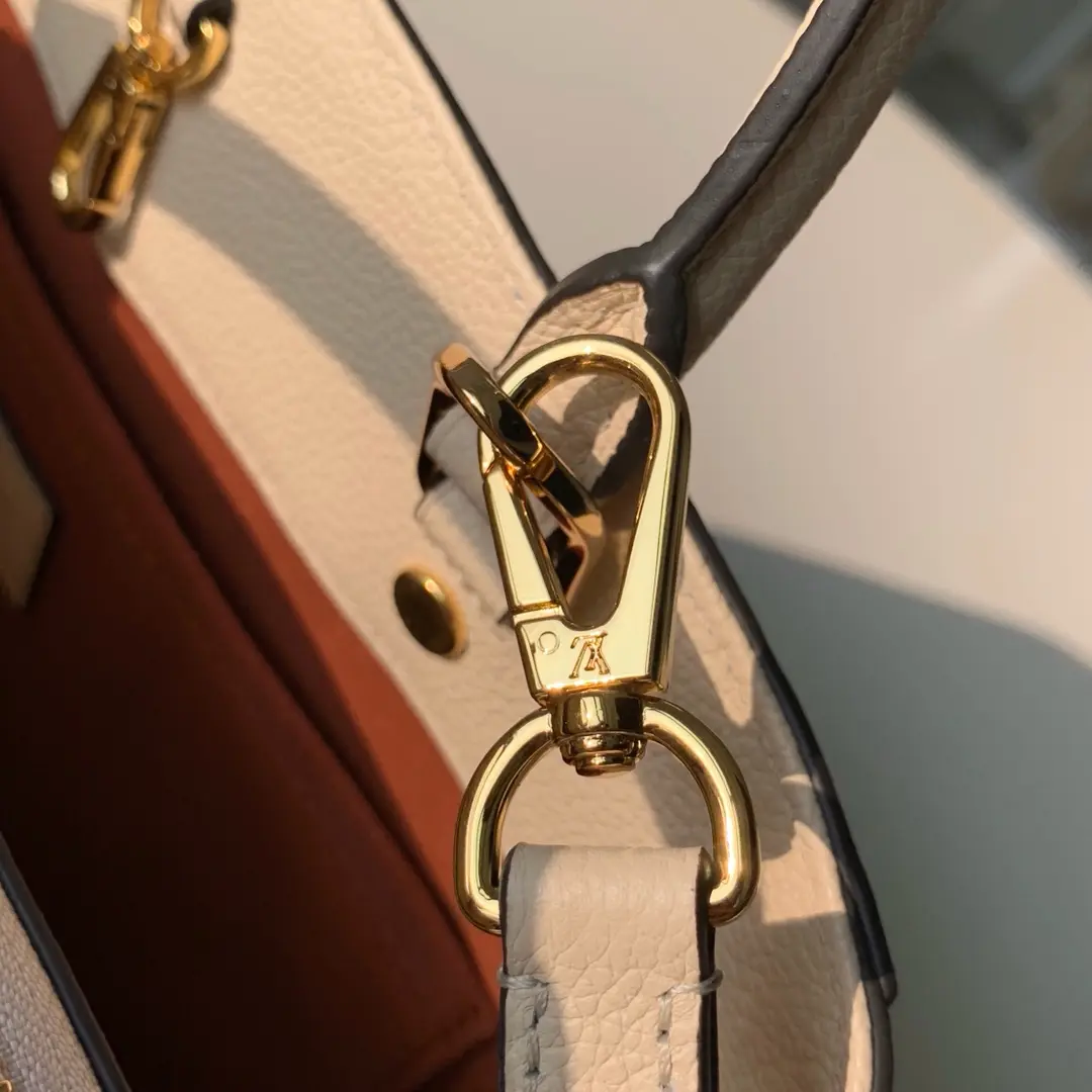 Louis Vuitton Montaigne Handbags 