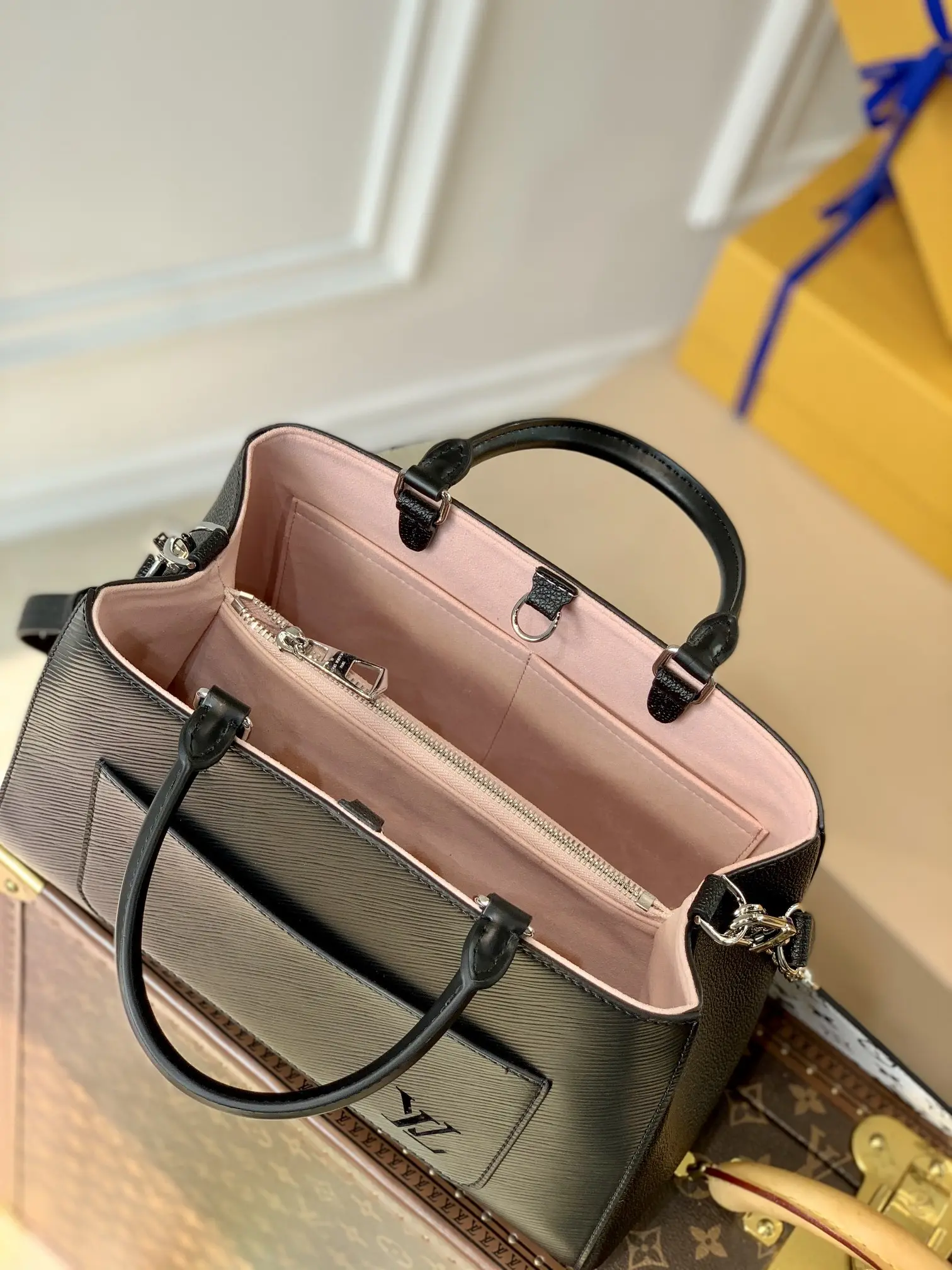 Louis Vuitton Marelle Tote Handbags 