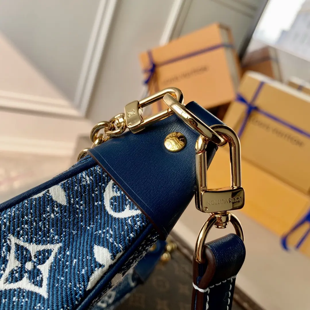 Louis Vuitton Loop Handbags 