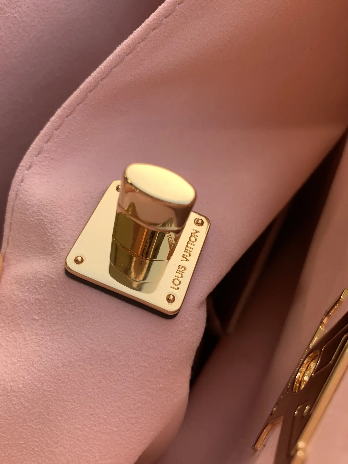 Louis Vuitton Lockme Handbags 