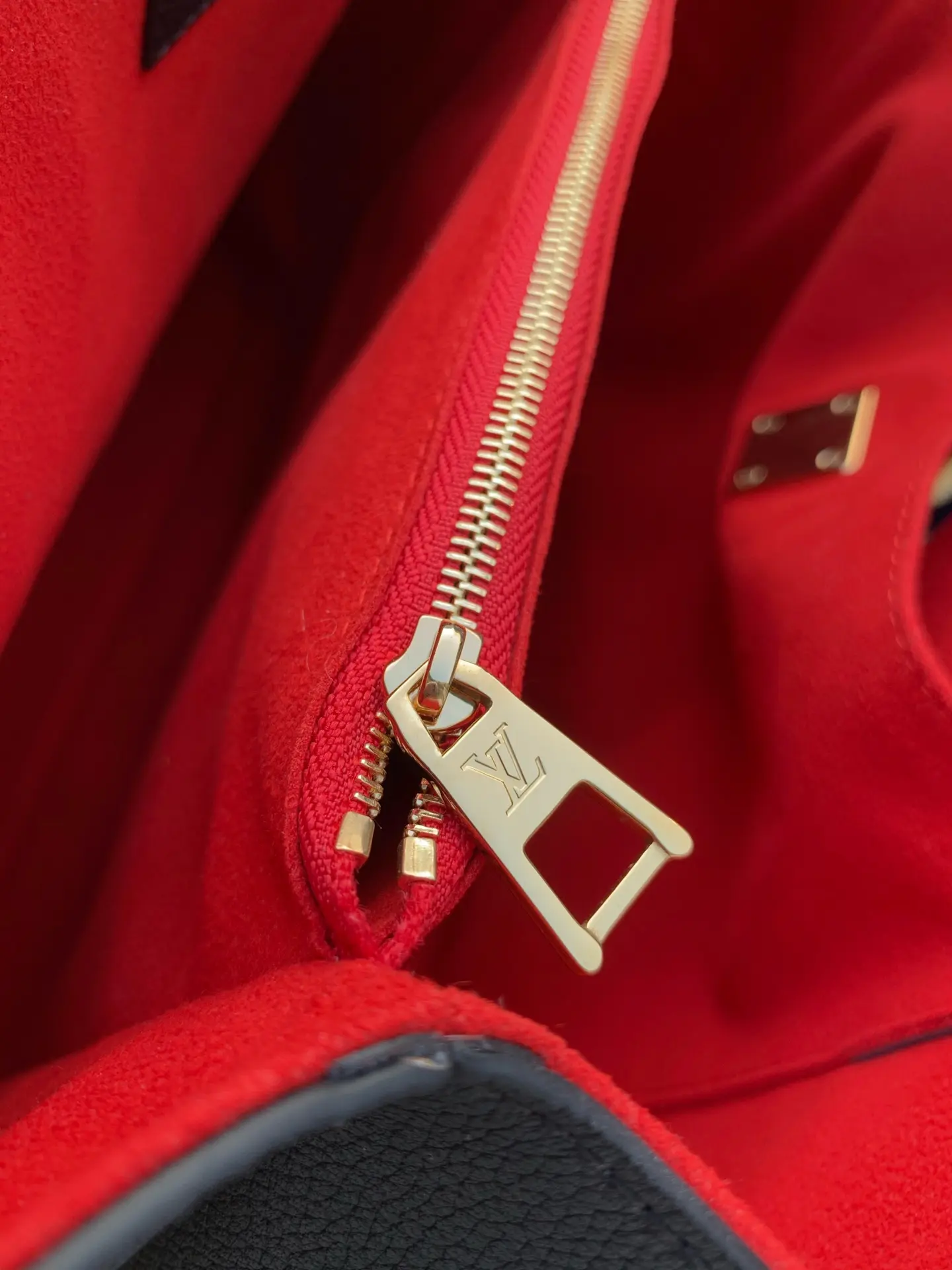 Louis Vuitton Lockme Handbags 