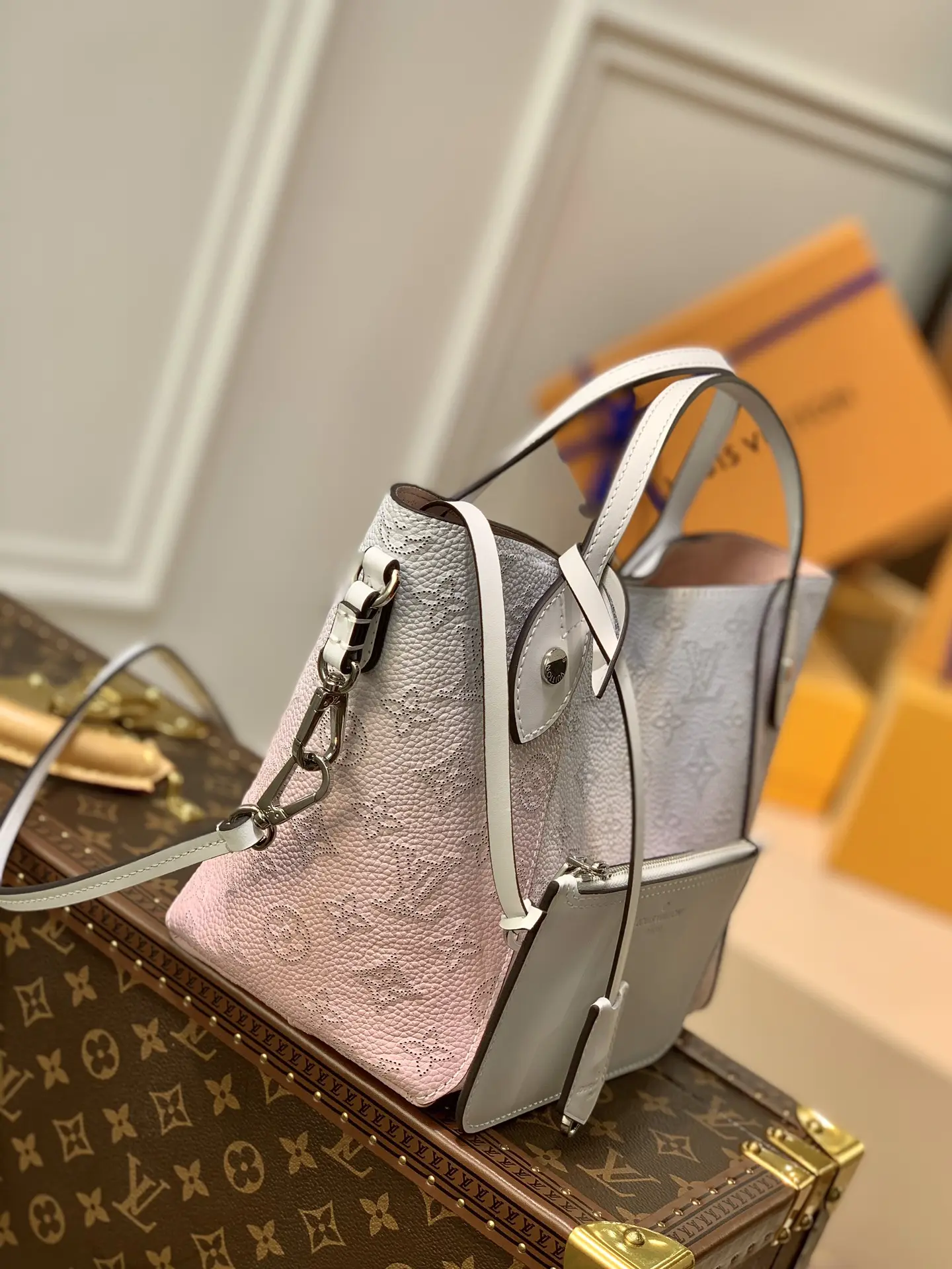 Louis Vuitton Hina Handbags 