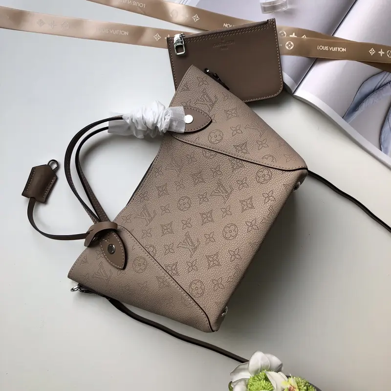 Louis Vuitton Hina Handbags 