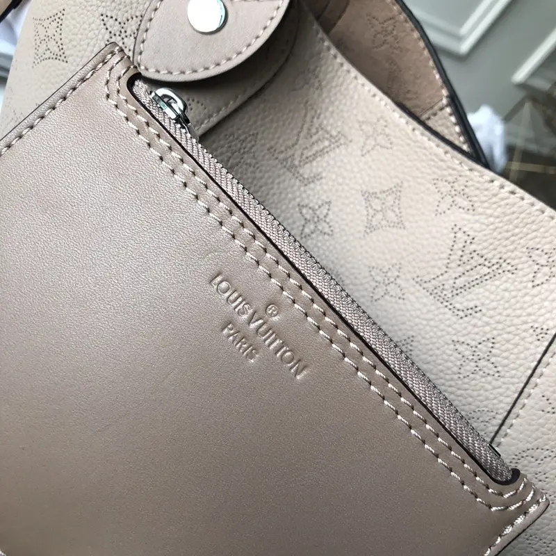 Louis Vuitton Hina Handbags 