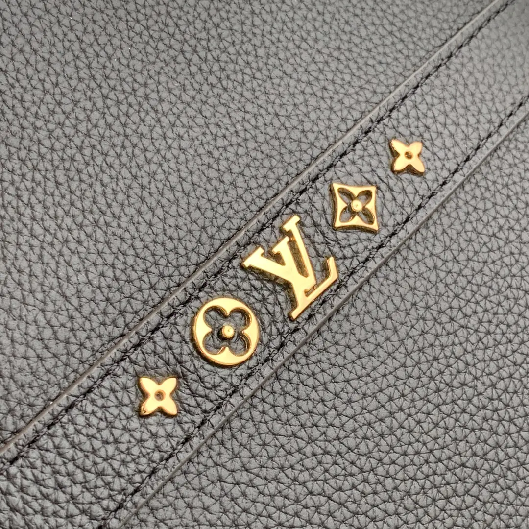 Louis Vuitton Cruiser Handbags 