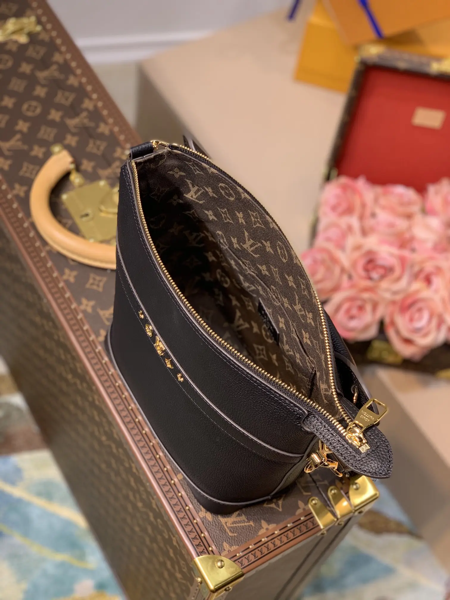 Louis Vuitton Cruiser Handbags 