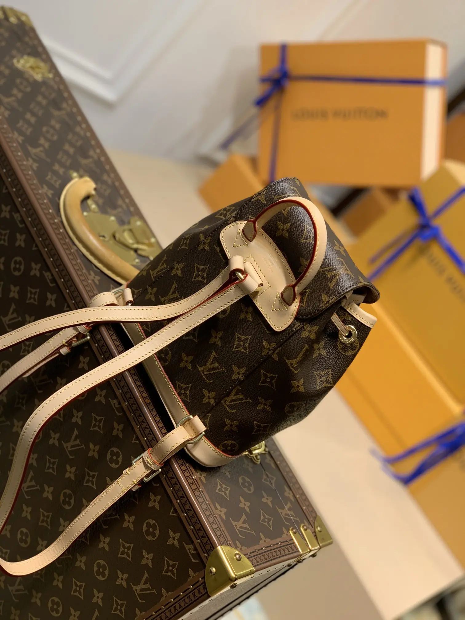 Louis Vuitton Bosphre Handbags 