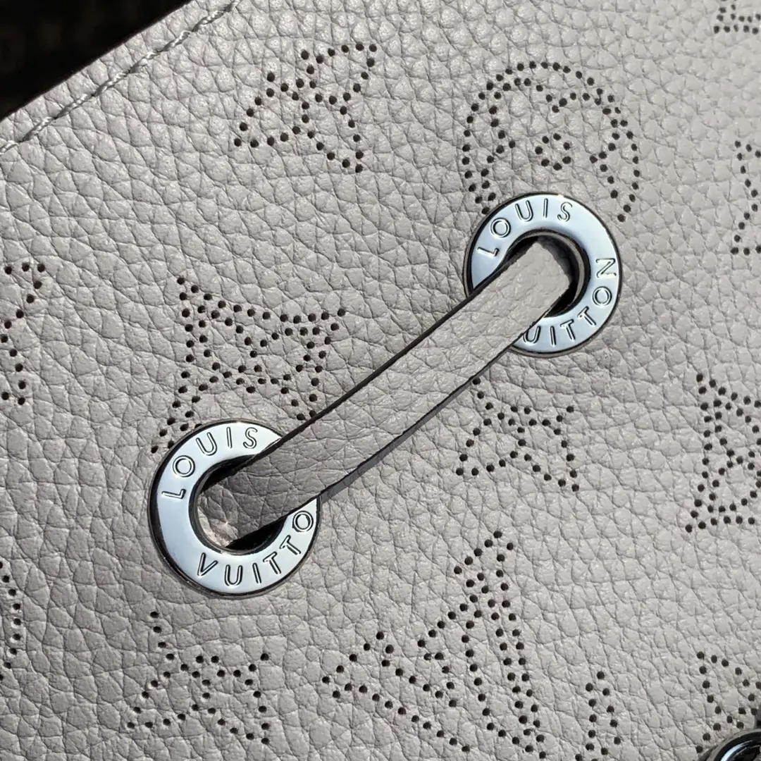 Louis Vuitton Bella Handbags 