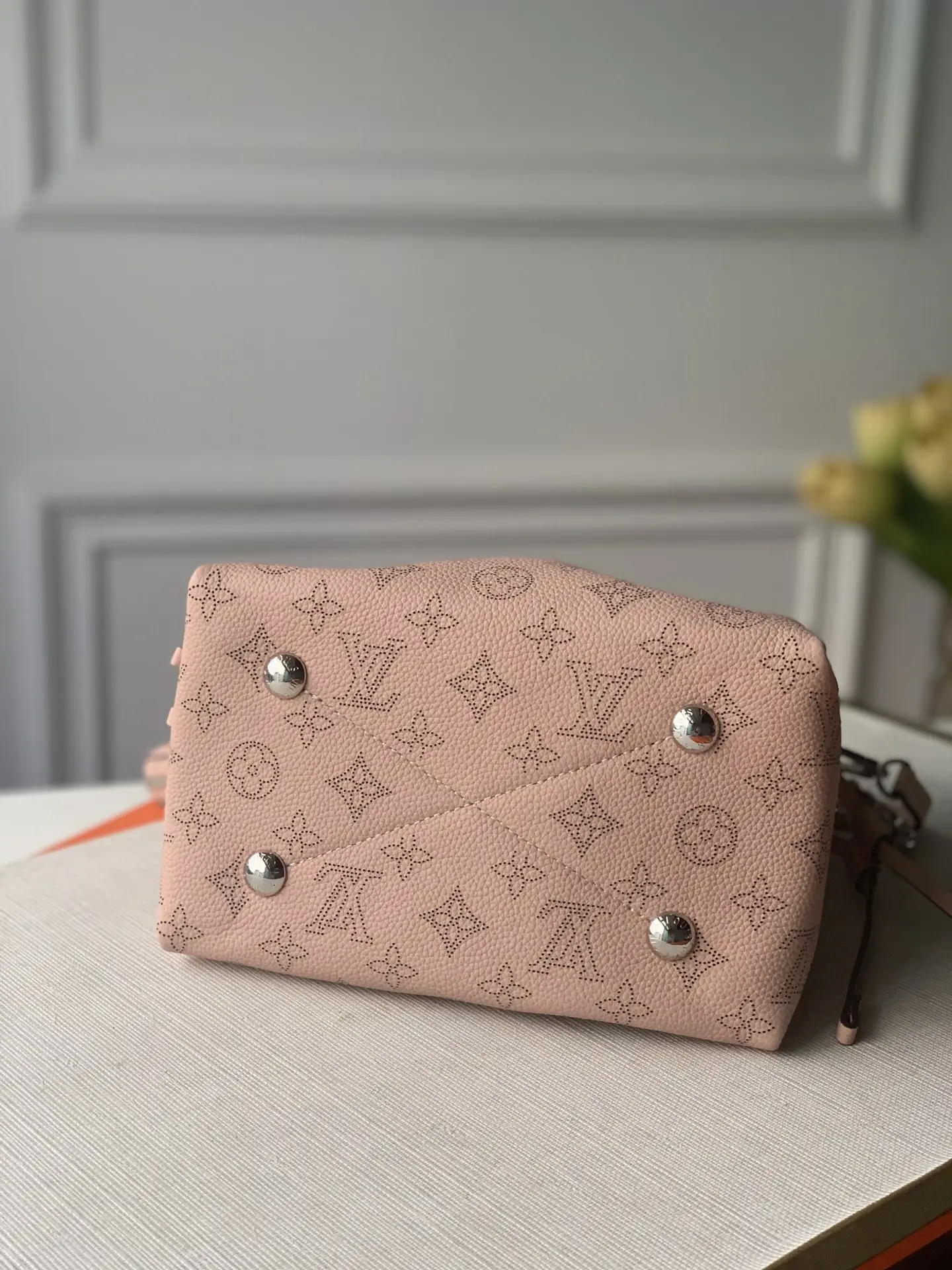 Louis Vuitton Bella Handbags 