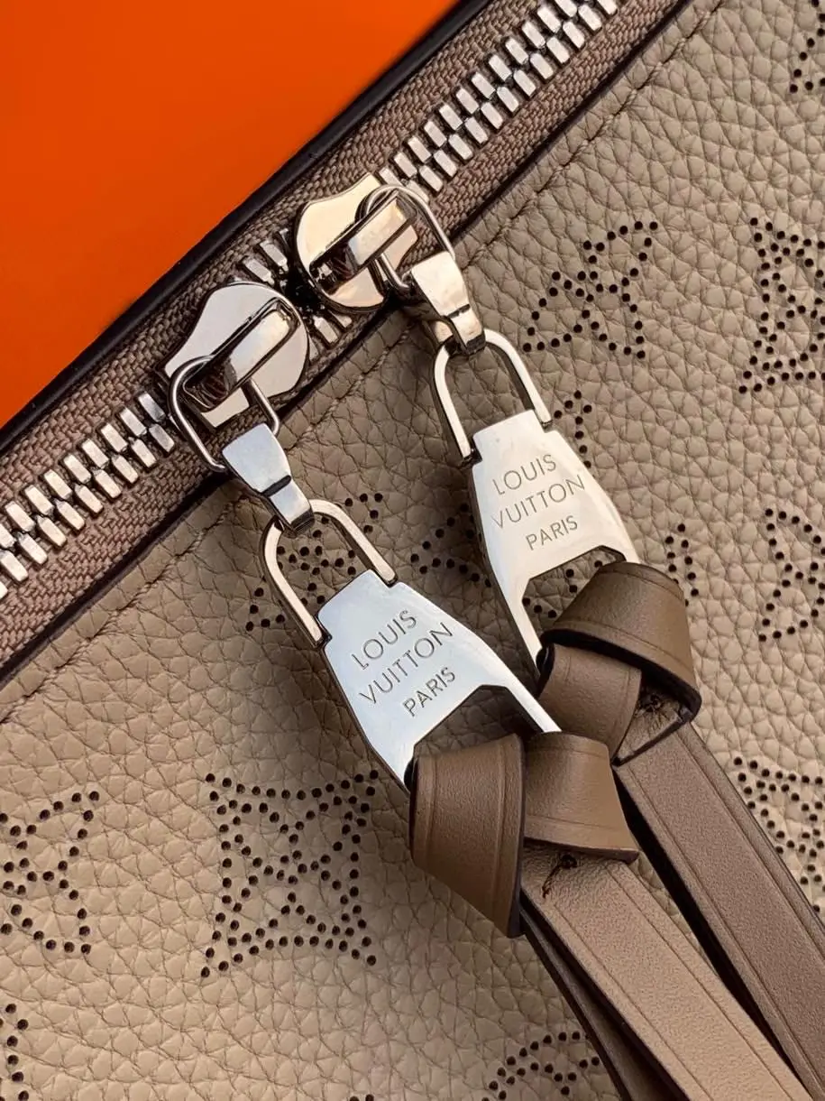 Louis Vuitton BabyloneBB Handbags 