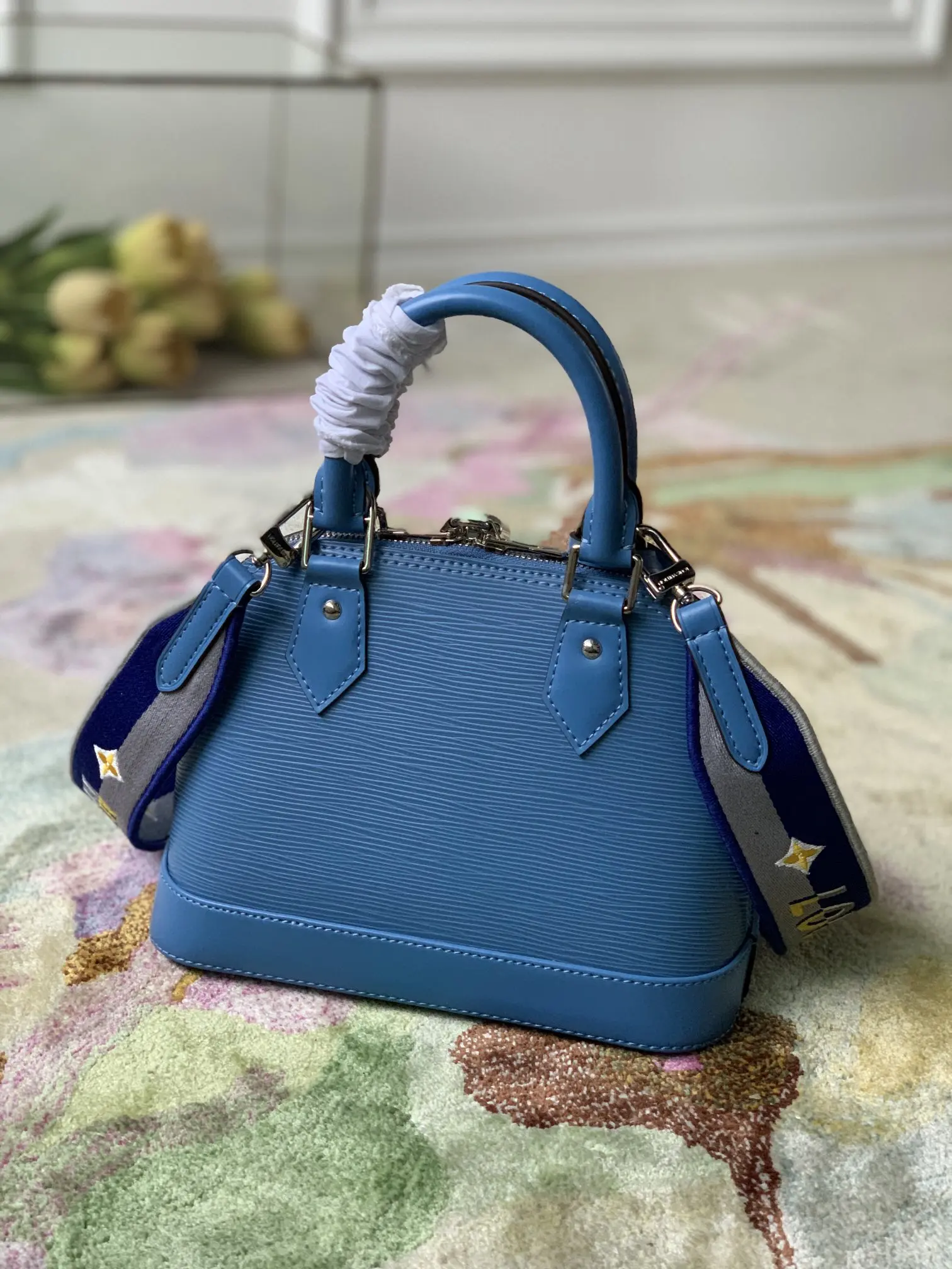 Louis Vuitton Alma BB Handbags 