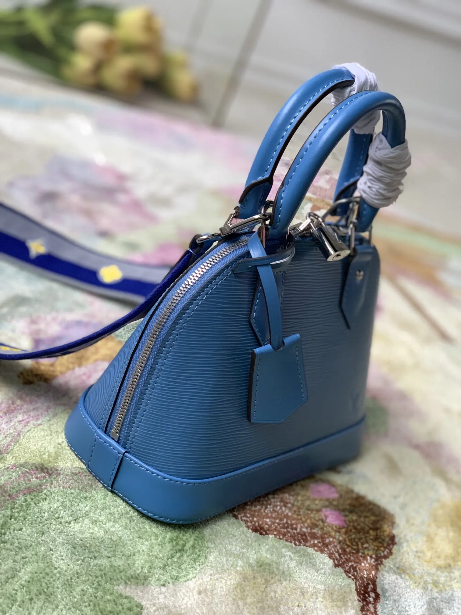 Louis Vuitton Alma BB Handbags 