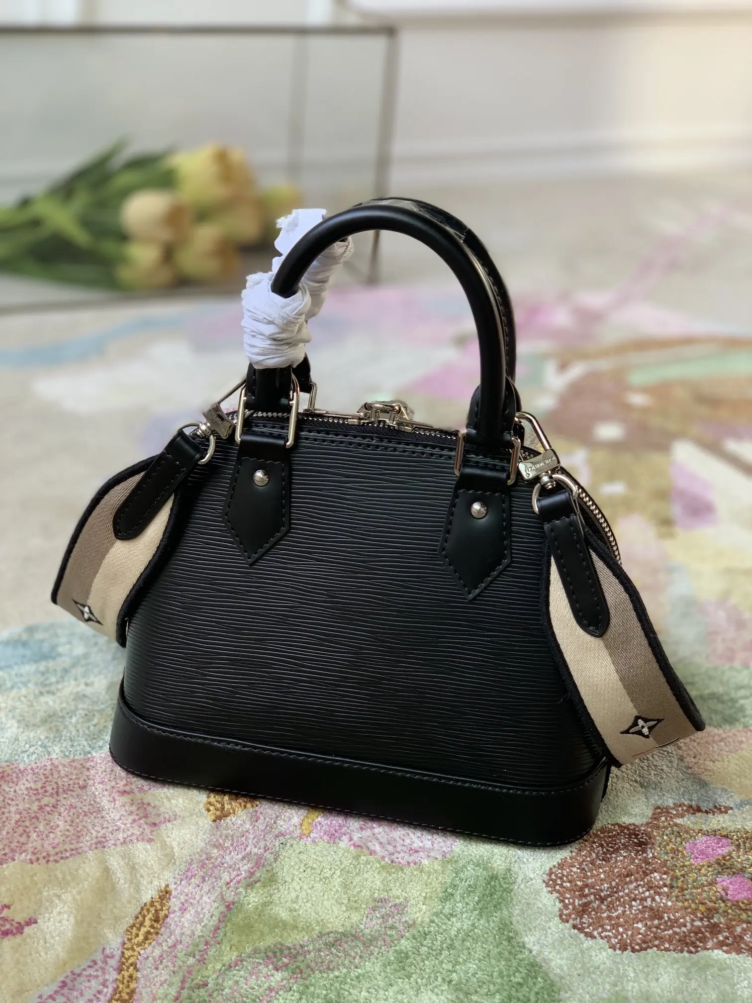 Louis Vuitton Alma BB Handbags 