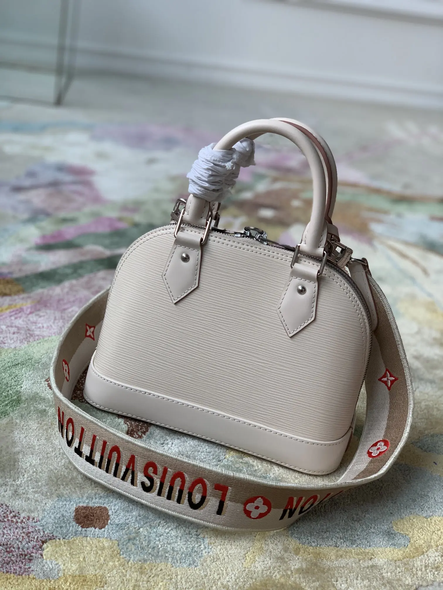 Louis Vuitton Alma BB Handbags 