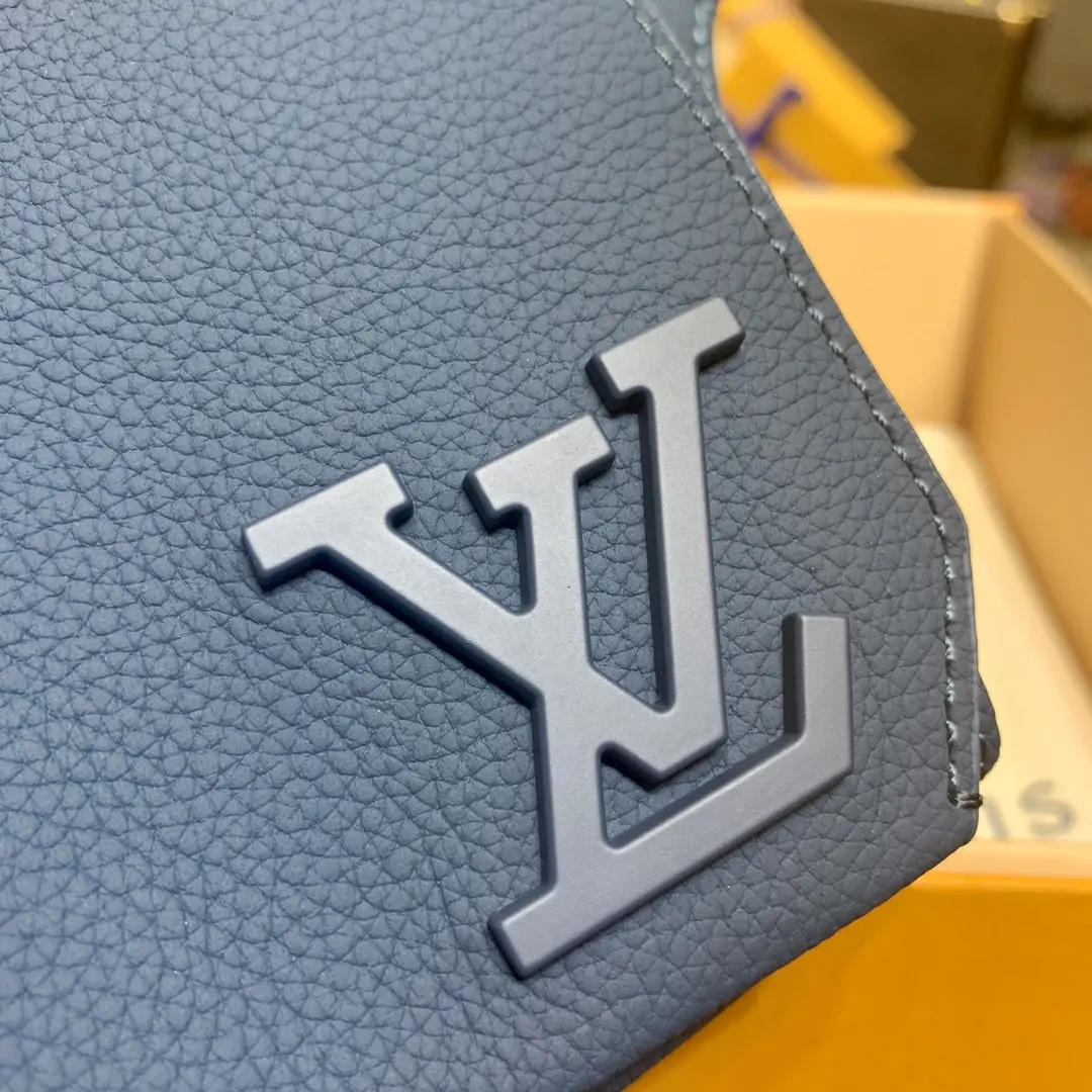 Louis Vuitton Aerogram Handbags 