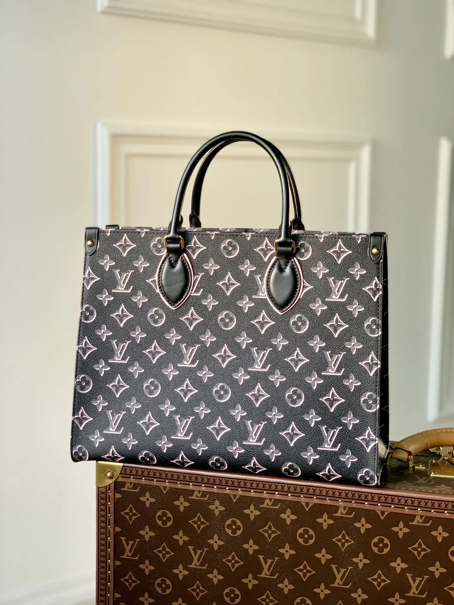 Louis Vuitton 2022 OnTheGo Handbags M46154