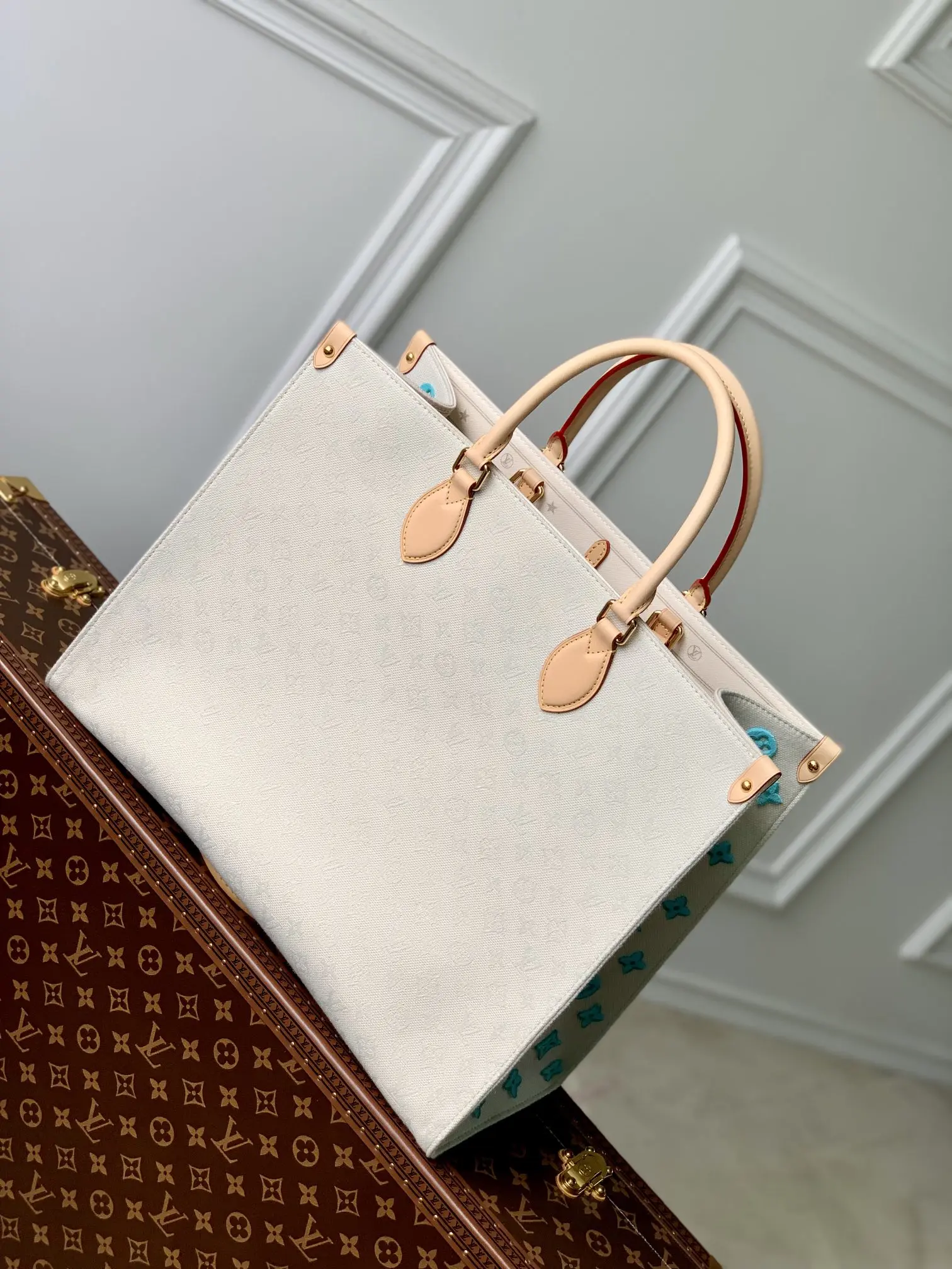 Louis Vuitton 2022 OnTheGo Handbags M20815