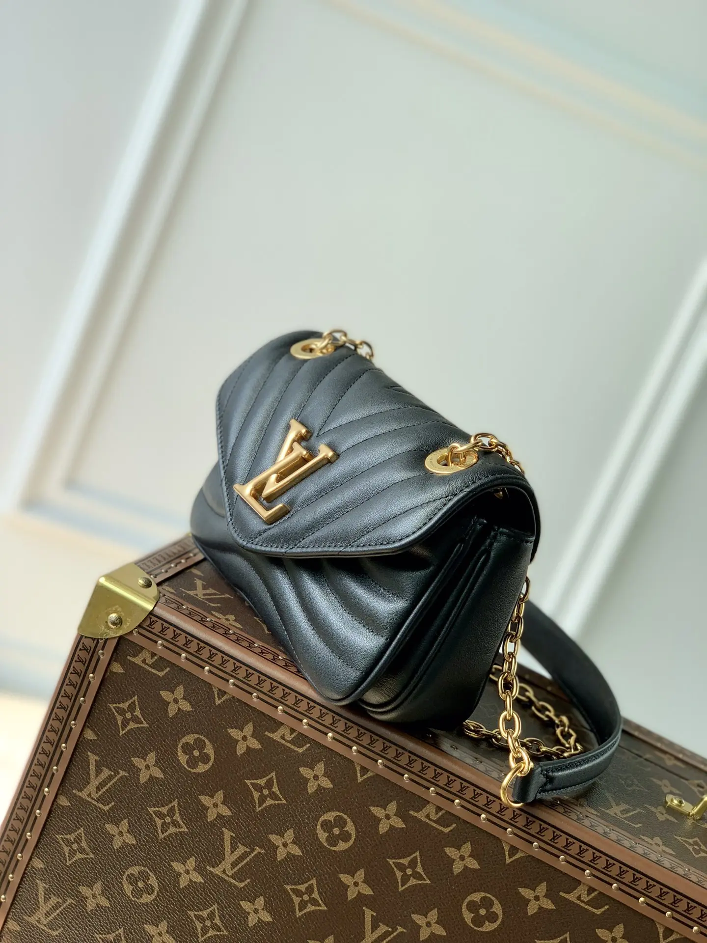 Louis Vuitton 2022 New Wave Small Bags M20687