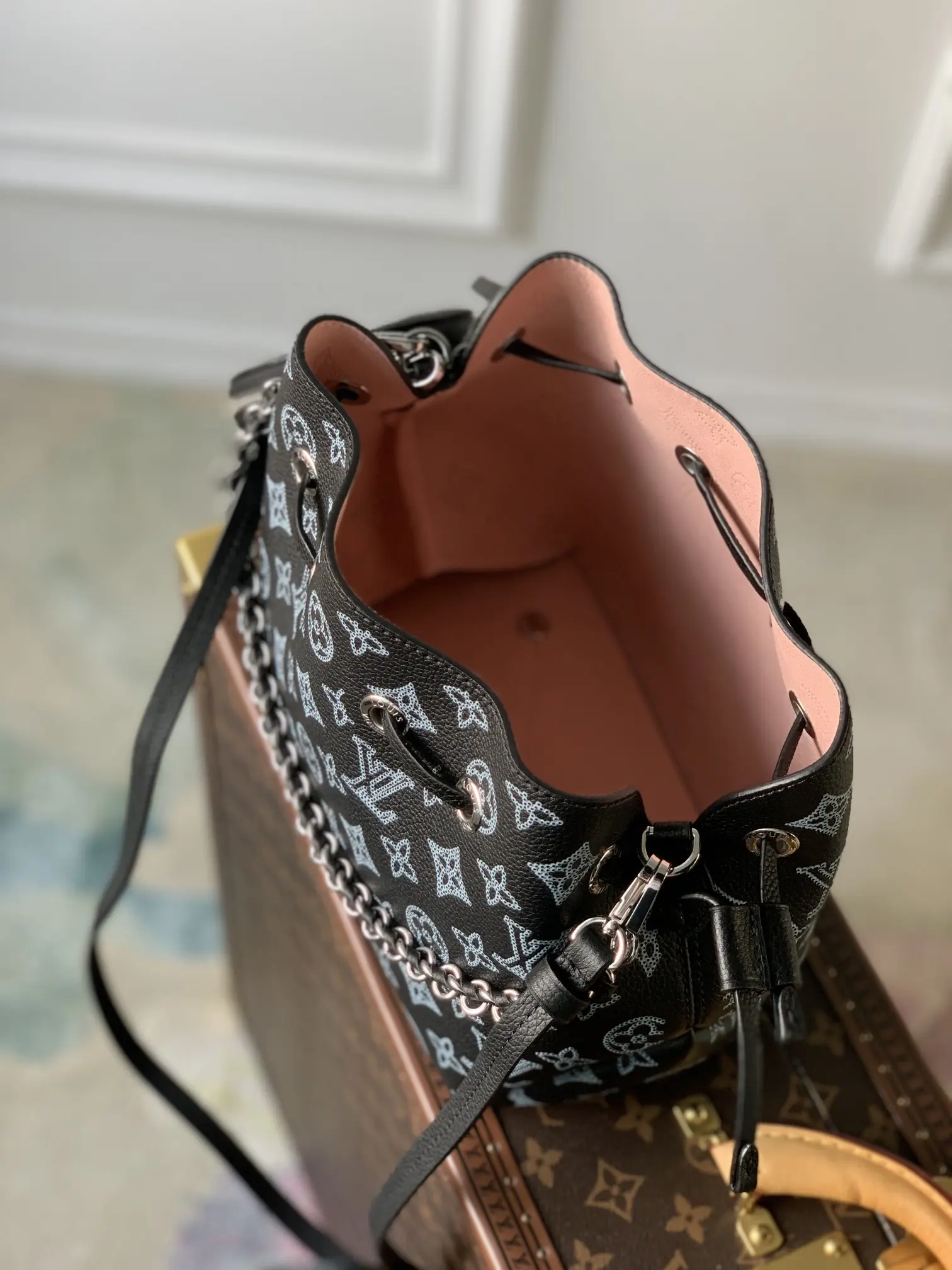 Louis Vuitton 2022 new sling bag