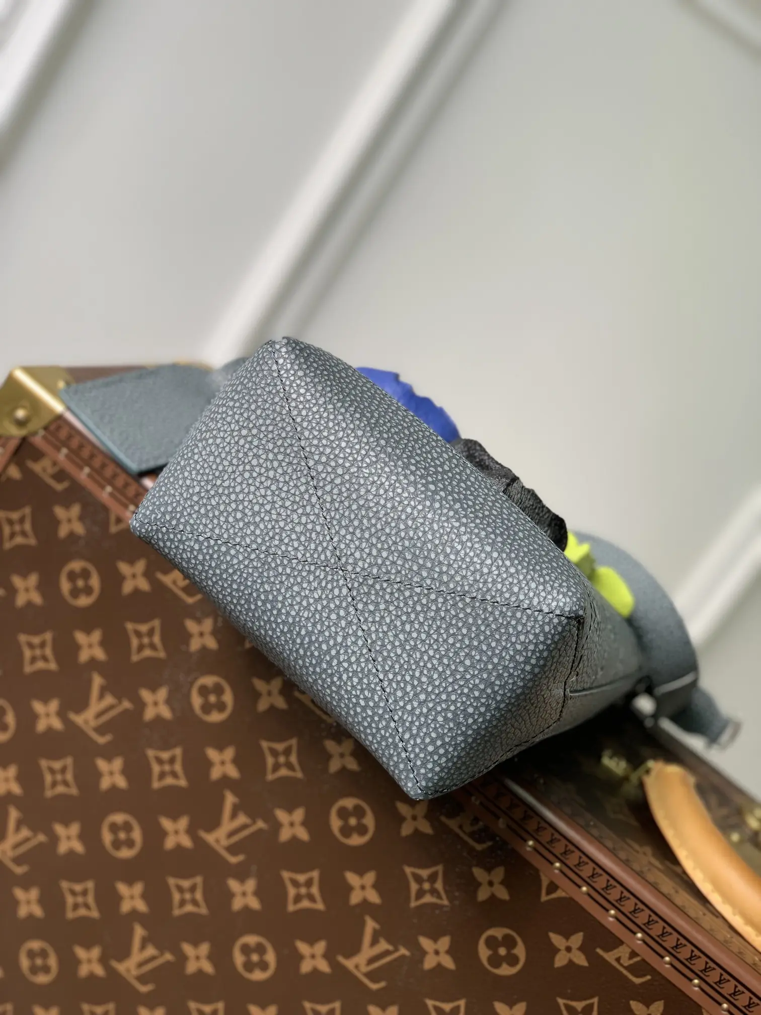 Louis Vuitton 2022 new sling bag