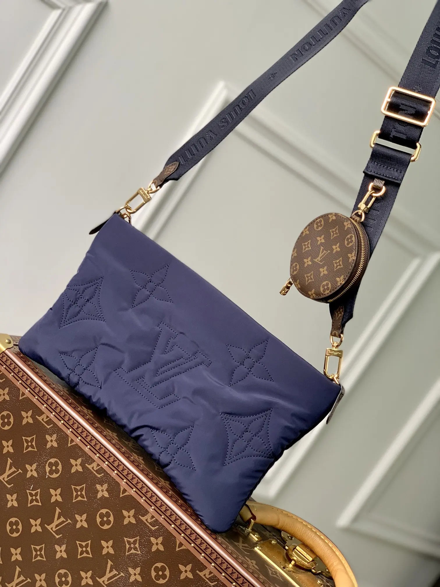 Louis Vuitton 2022 new sling bag