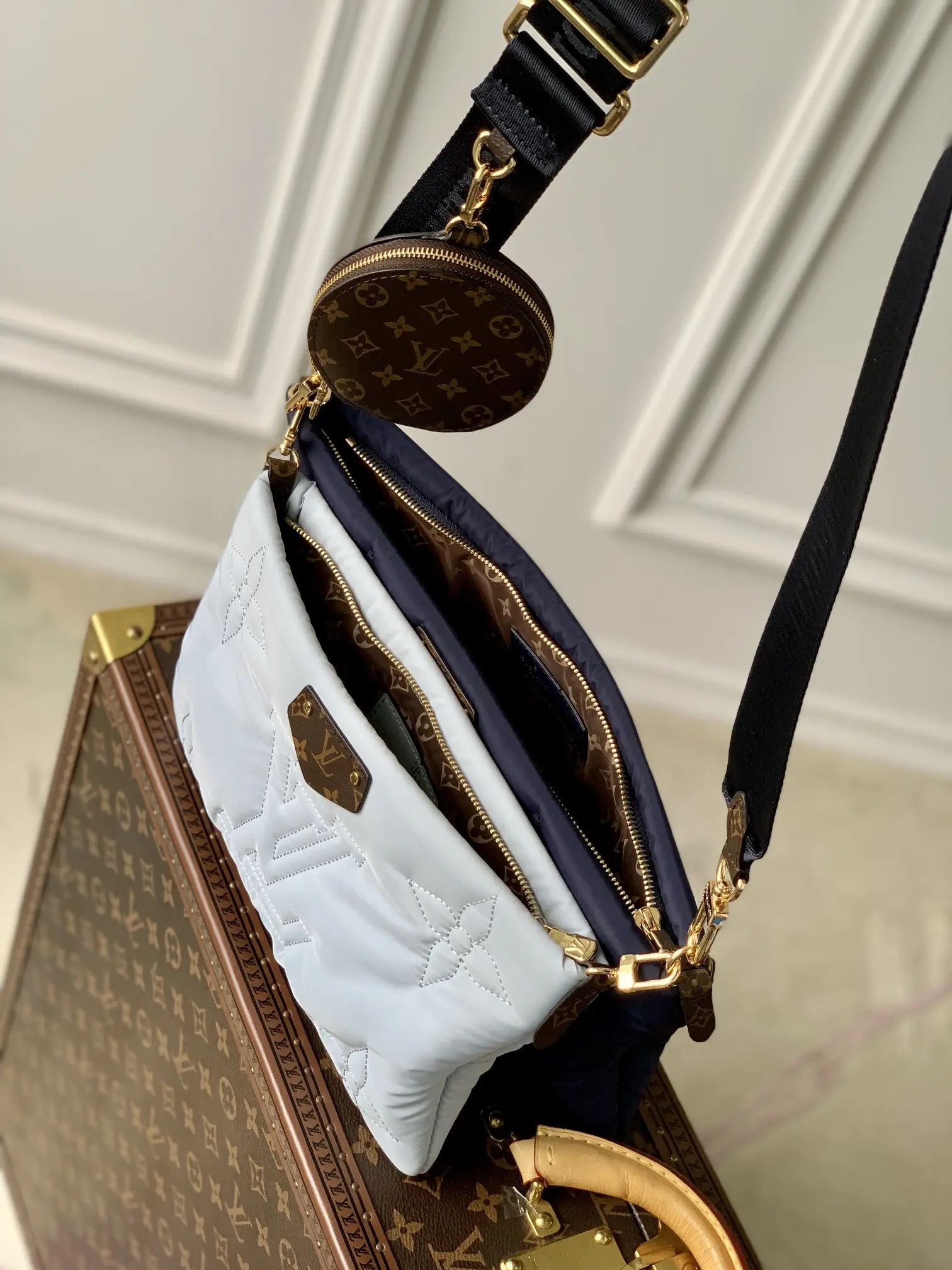 Louis Vuitton 2022 new sling bag