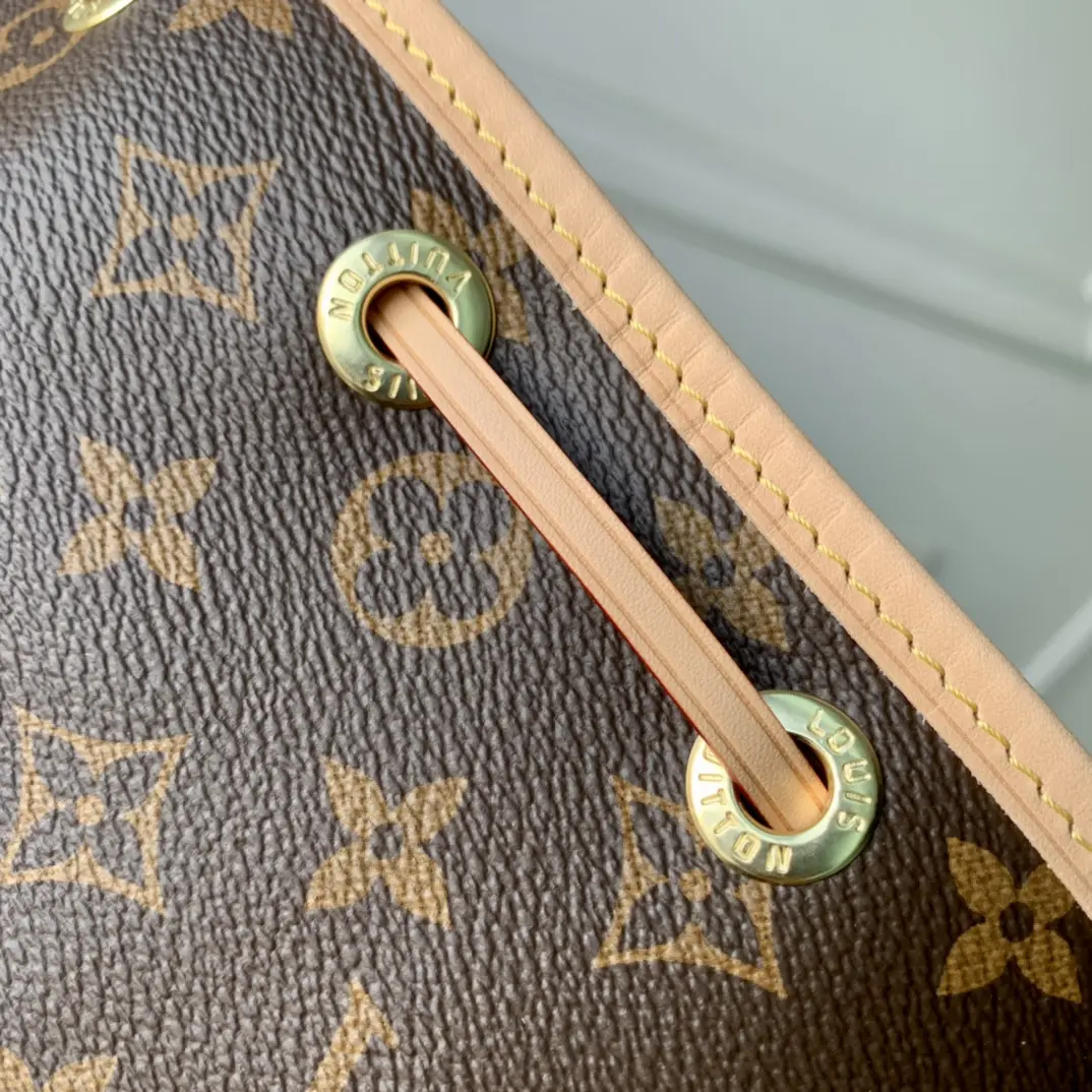 Louis Vuitton 2022 new sling bag