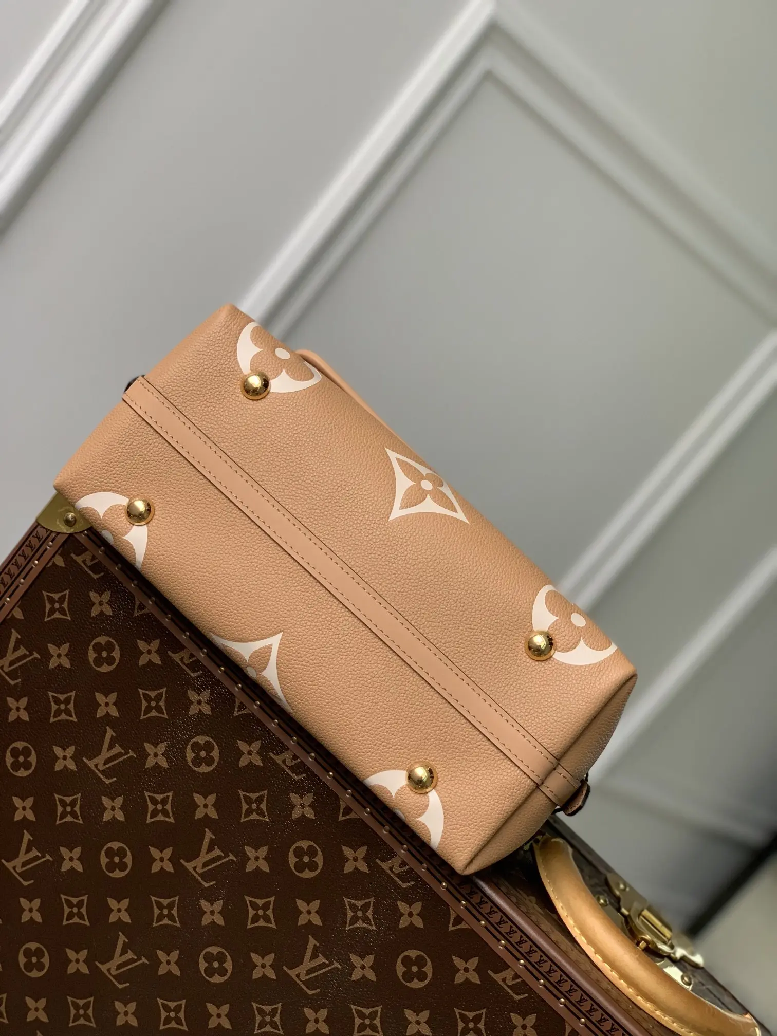 Louis Vuitton 2022 new shoulder bag