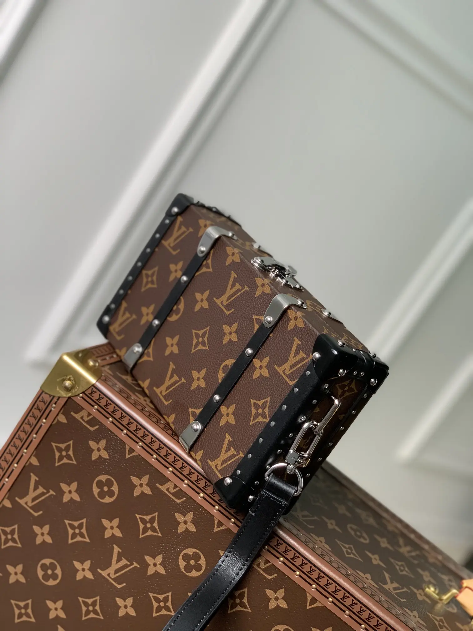 Louis Vuitton 2022 new messenger bag