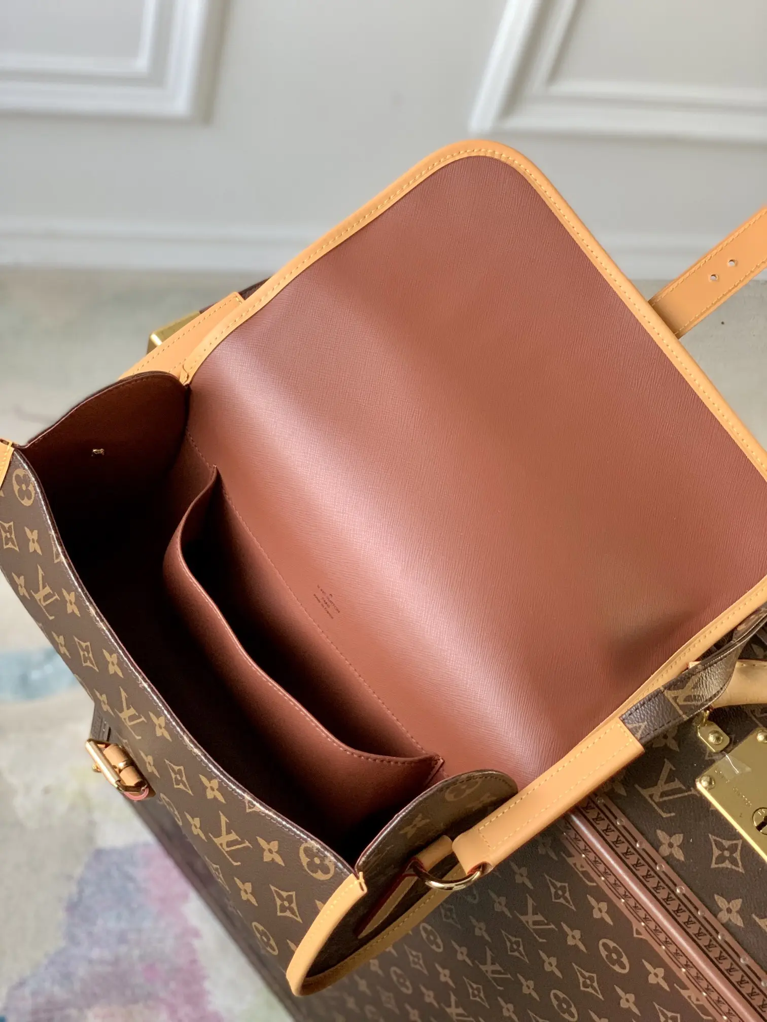 Louis Vuitton 2022 new messenger bag