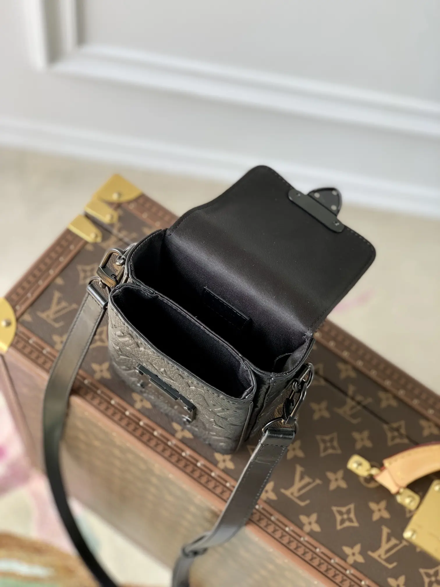 Louis Vuitton 2022 new fashion Small Bags M81524