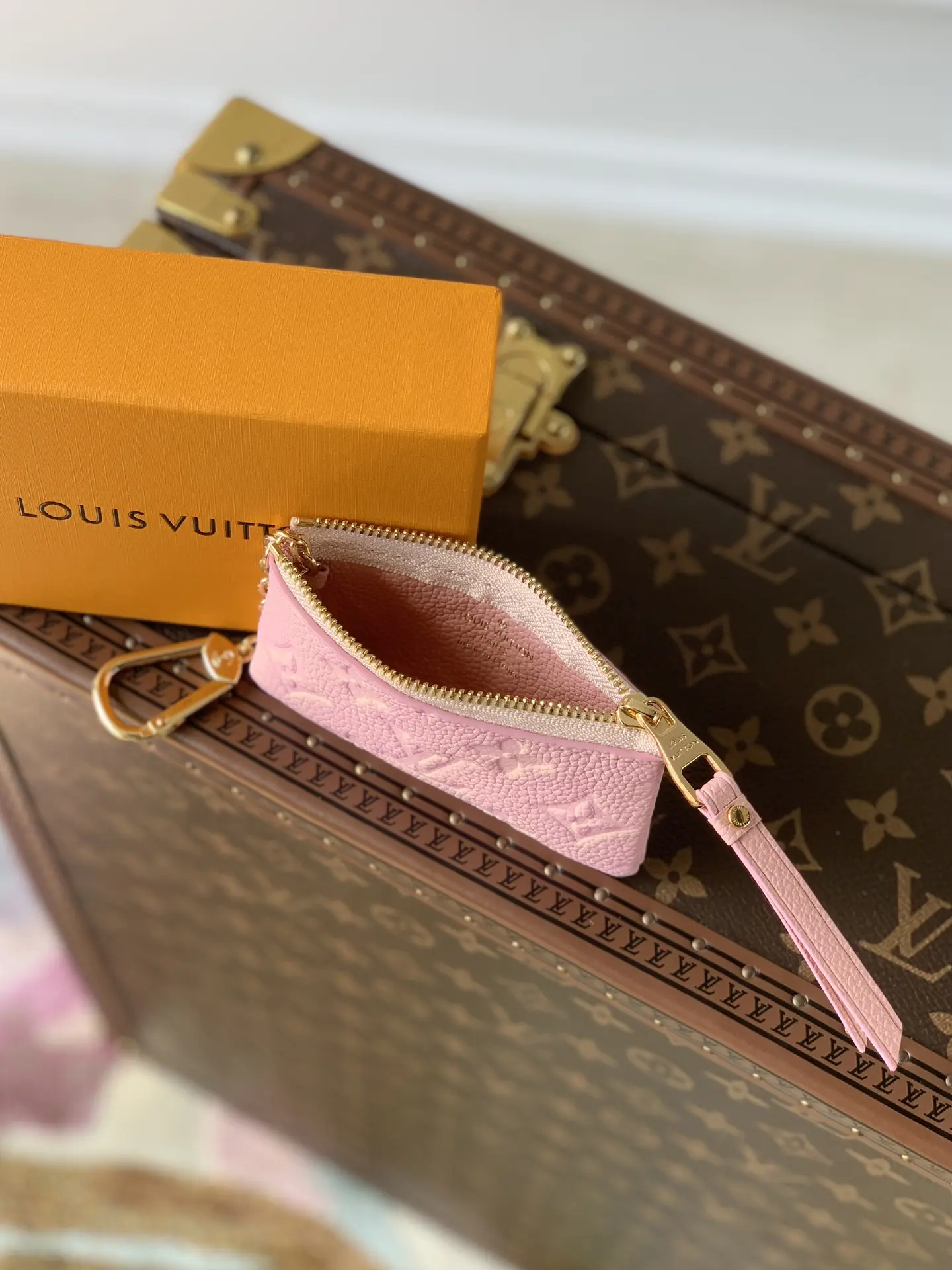 Louis Vuitton 2022 new fashion Small Bags M81298