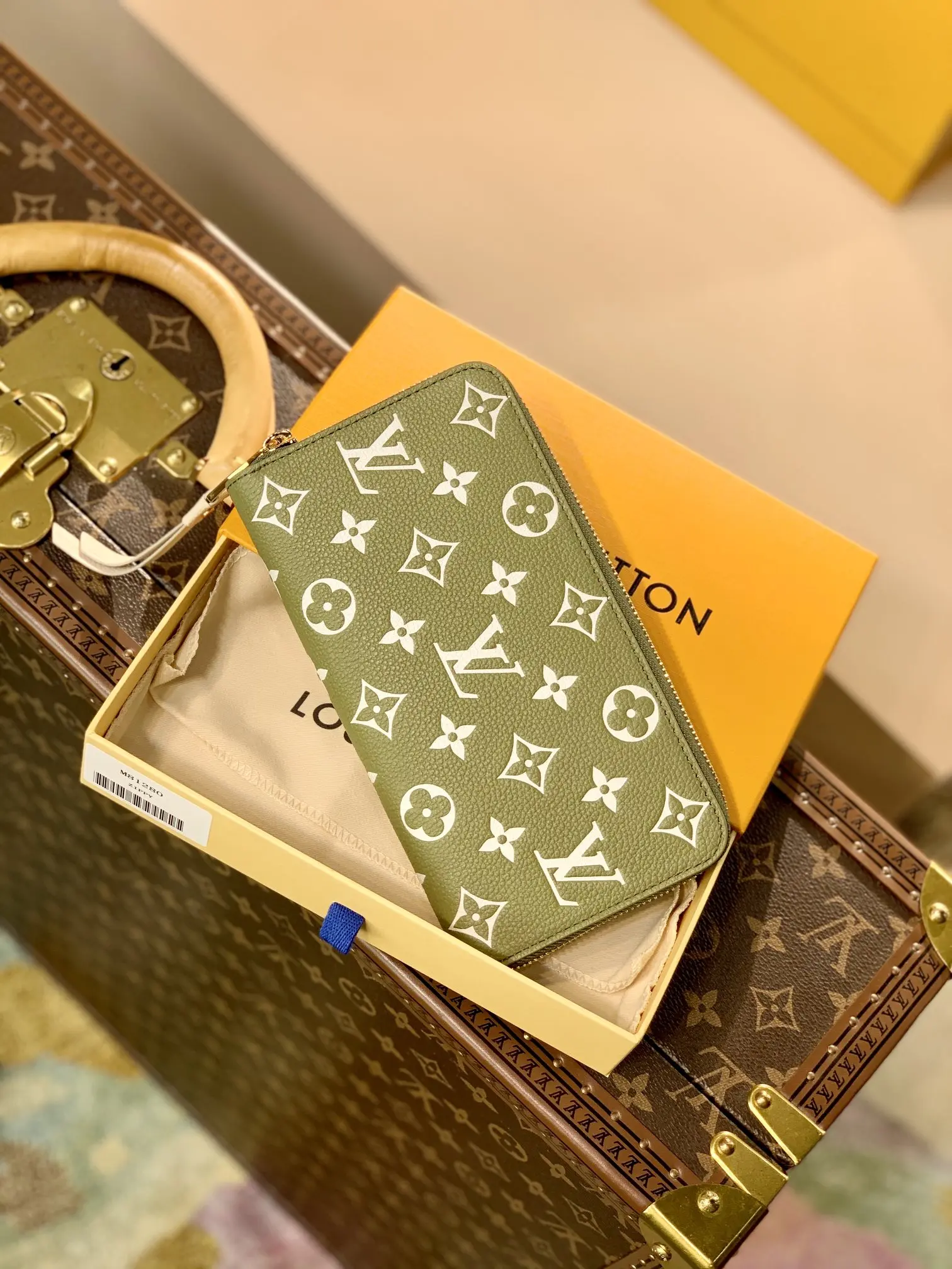 Louis Vuitton 2022 new fashion Small Bags M81280