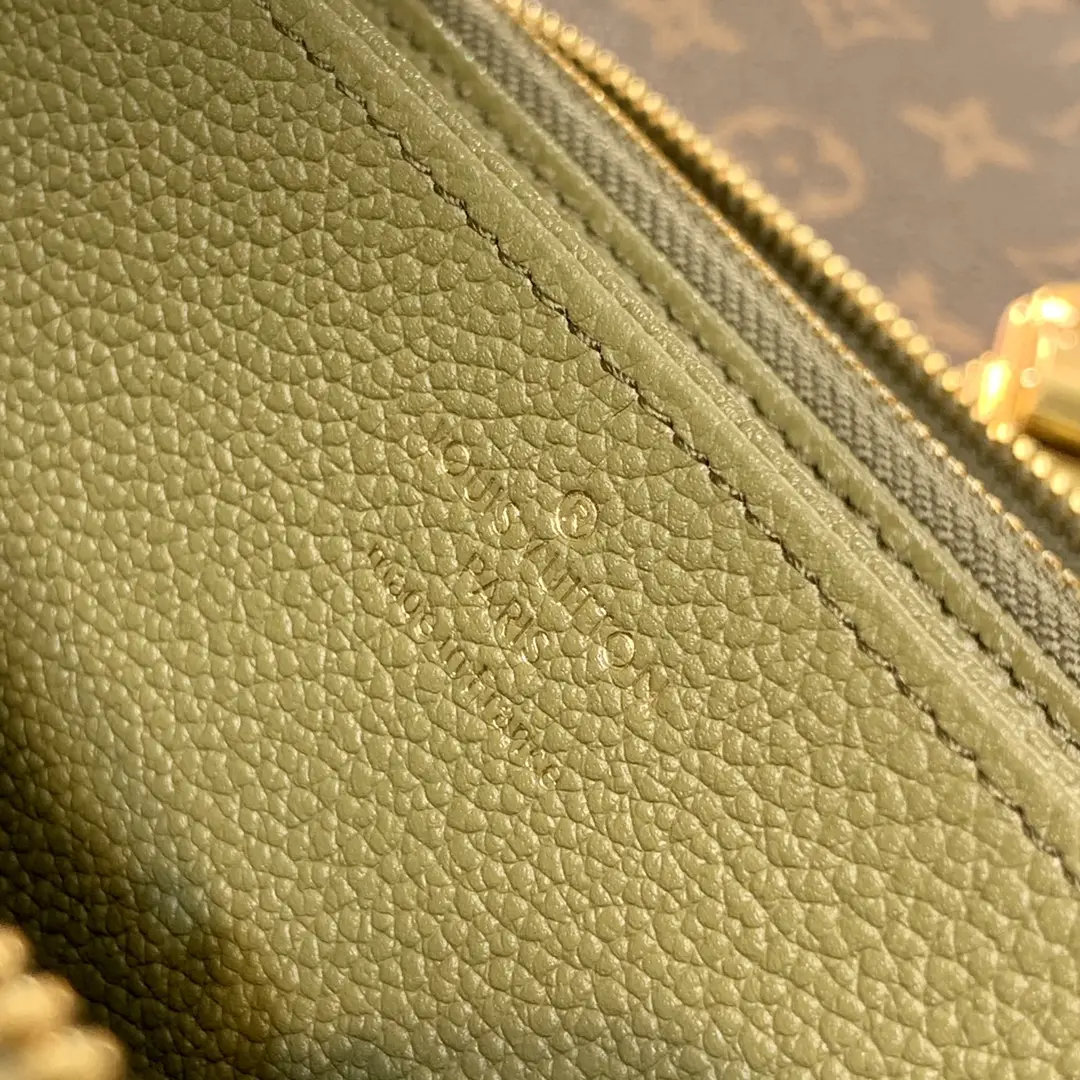 Louis Vuitton 2022 new fashion Small Bags M81280