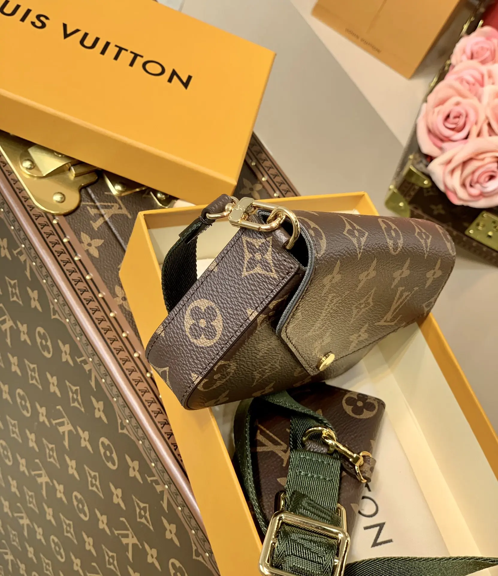 Louis Vuitton 2022 new fashion Small Bags M80091