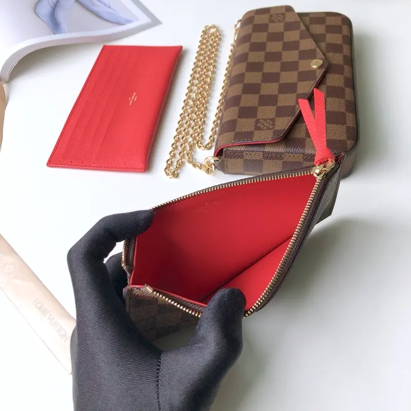 Louis Vuitton 2022 new fashion Small Bags M63032